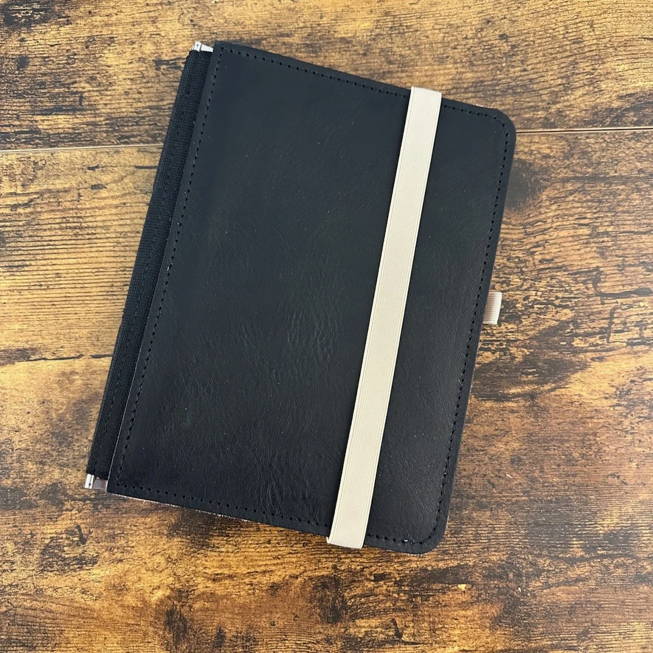 Roterfaden Taschenbegleiter Black with Antic Rose Ltd 033