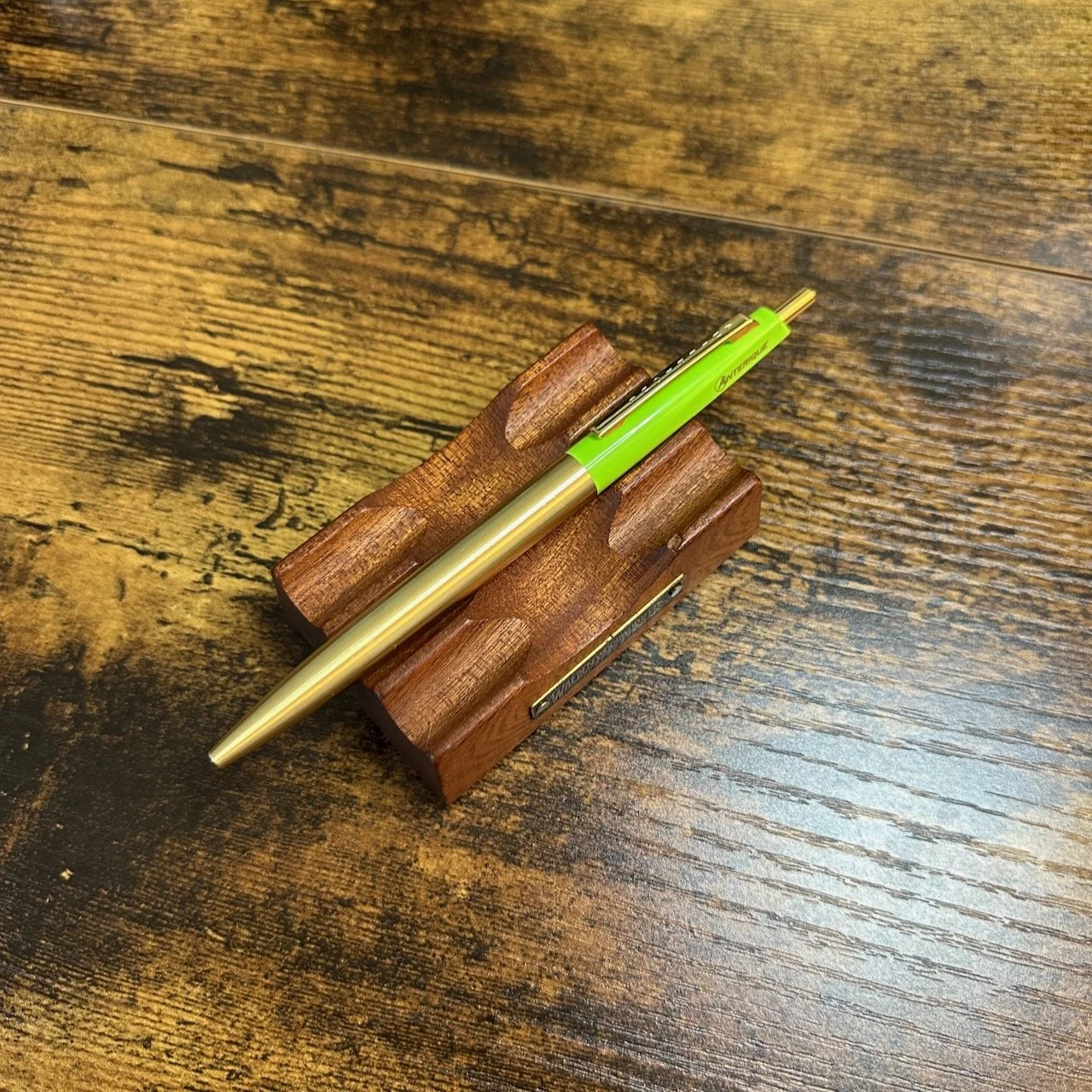 Anterique Brass Ballpoint Lime Green