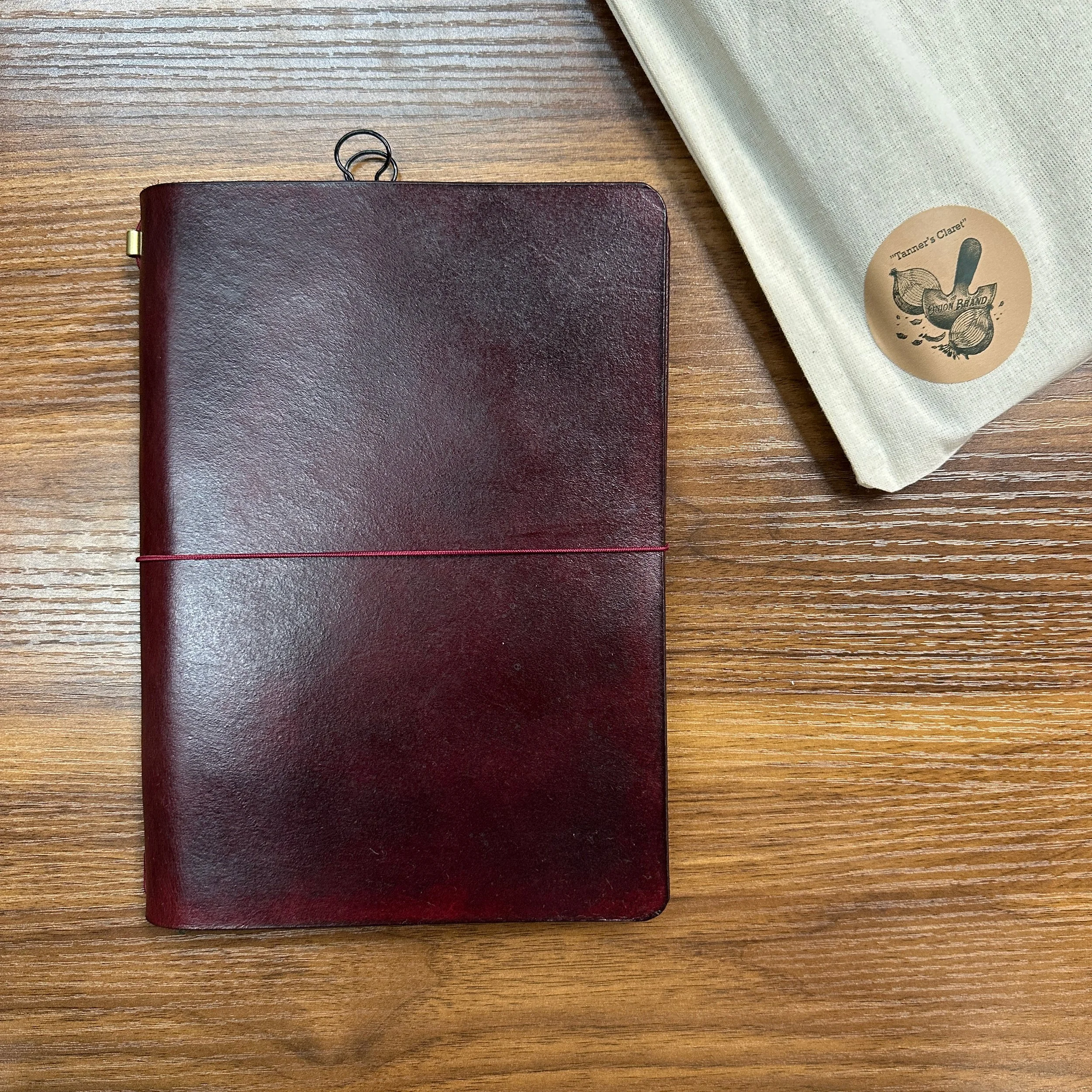 OnionBrand Handmade Leather Notebook Cover Closed