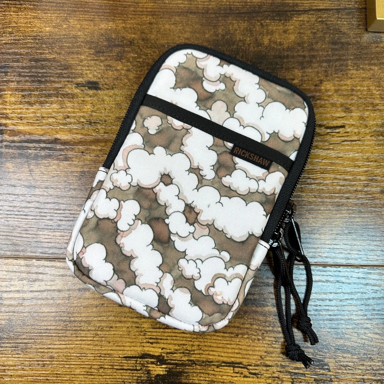 Rickshaw Sinclair Model R Clouds Brown