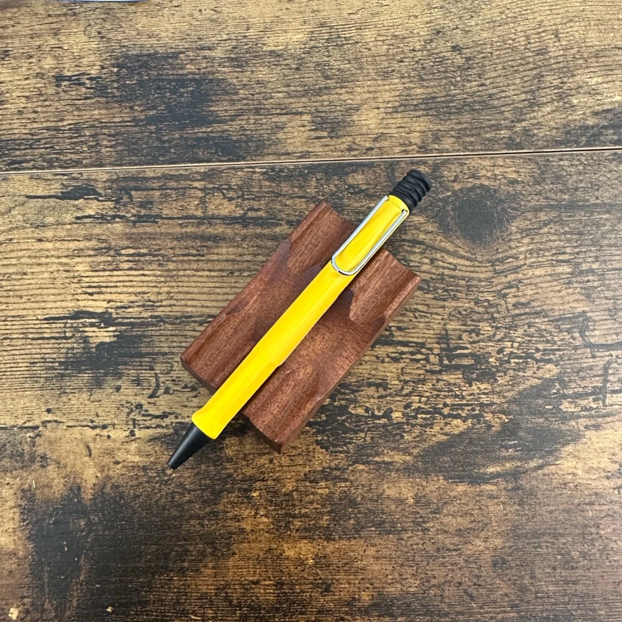 Lamy Safari Ballpoint (Yellow)