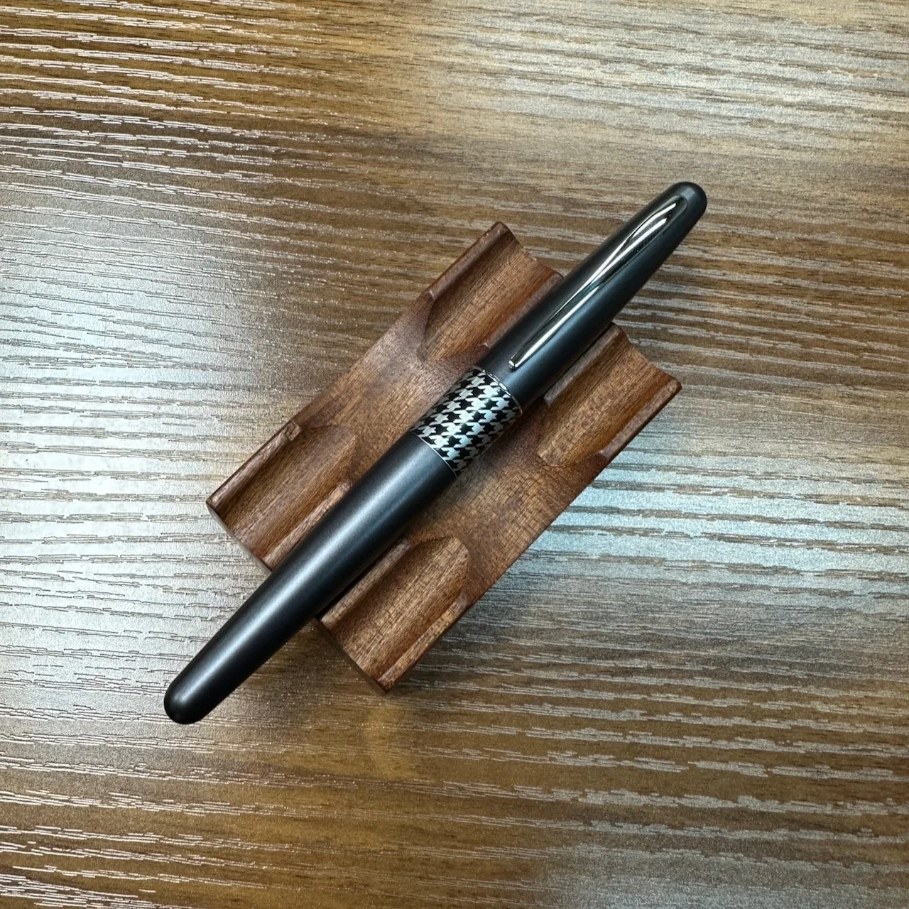 Pilot Metropolitan Fountain Pen Gray Retro Pop