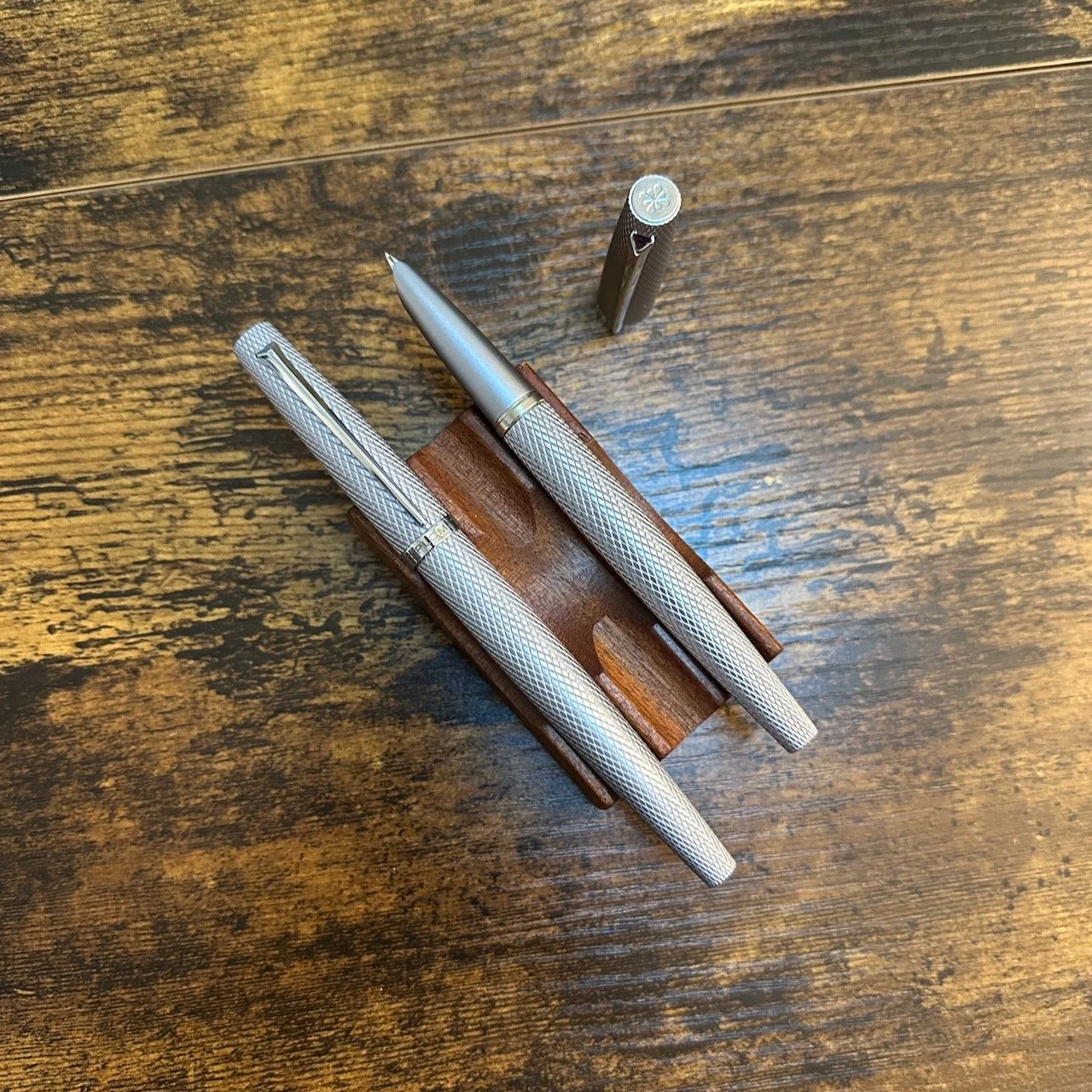 Diplomat Viper Silver Fountain Pen and Rollerball