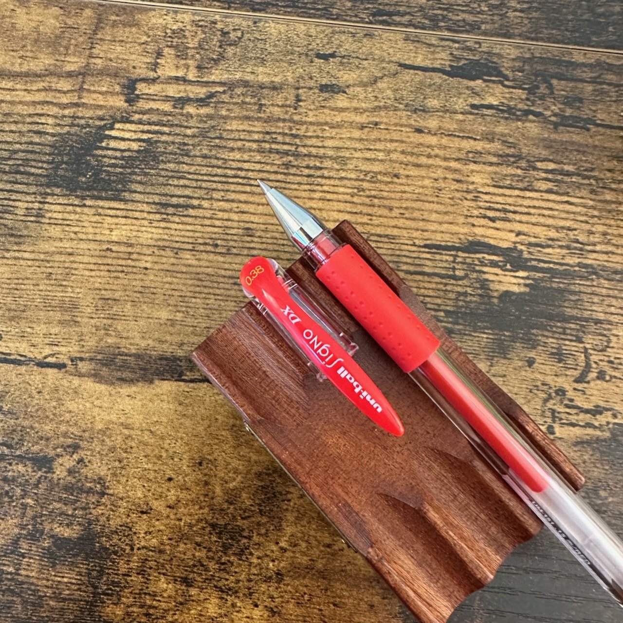 Uni Signo DX Gel Pens .38mm Red