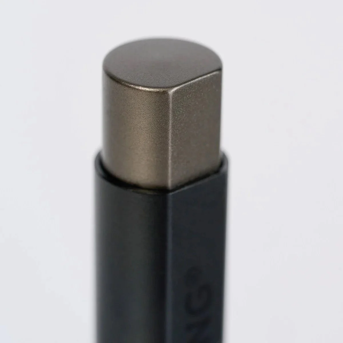 Blackwing Pen Clicker