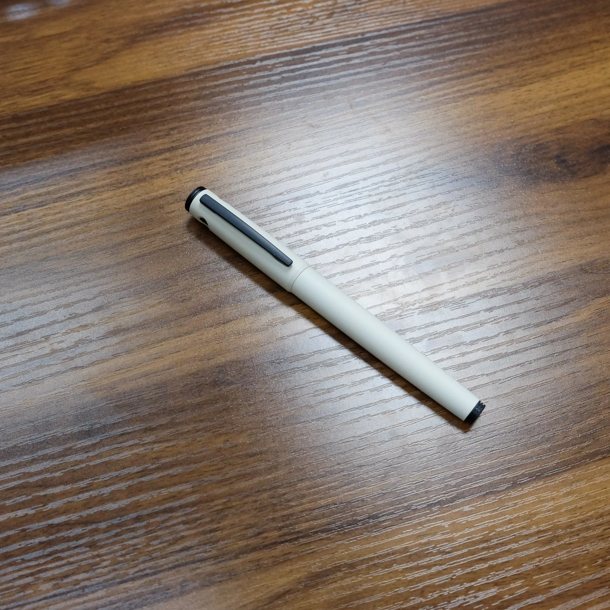 Pilot Explorer Ivory Matte