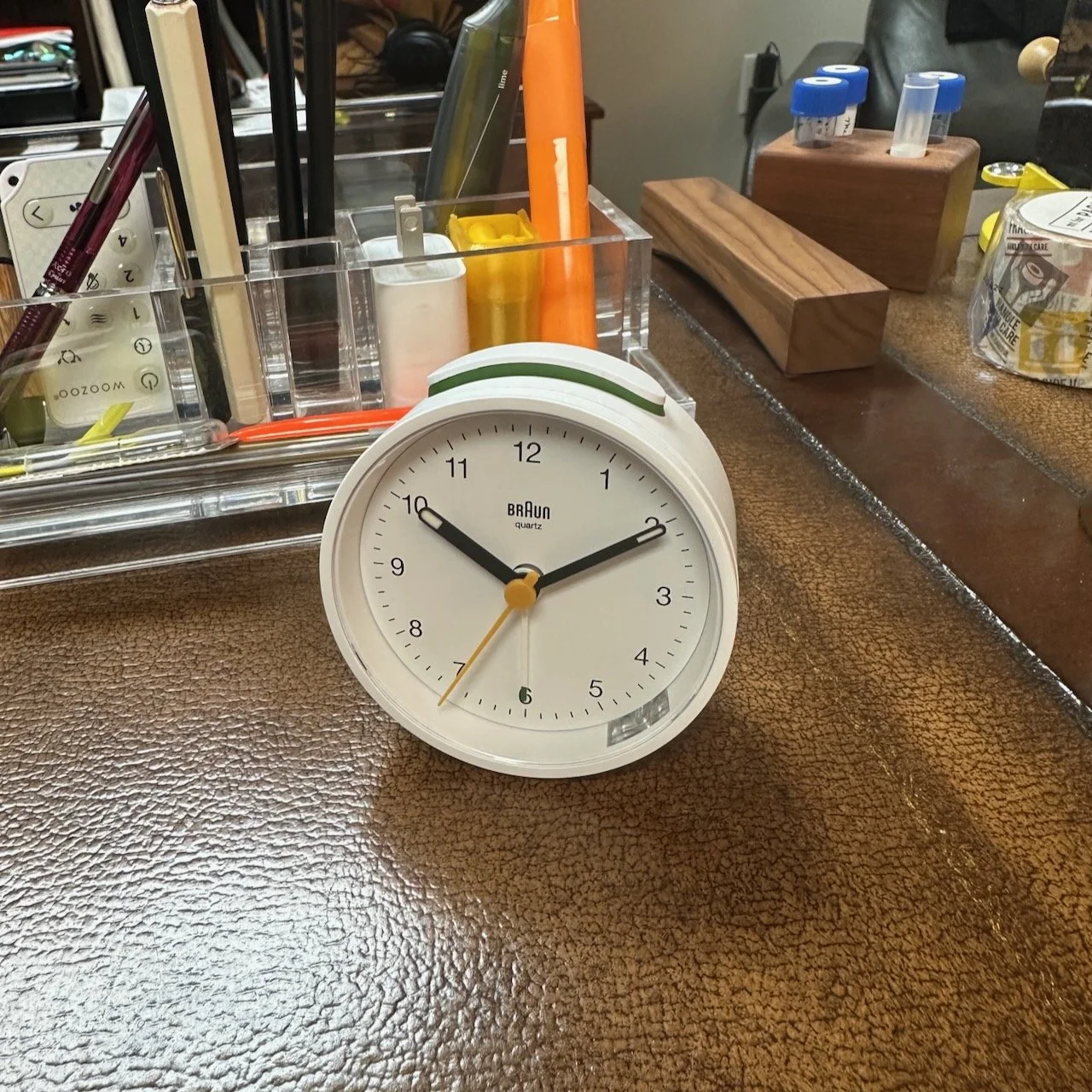 Braun Alarm Desk Clock Round (White)