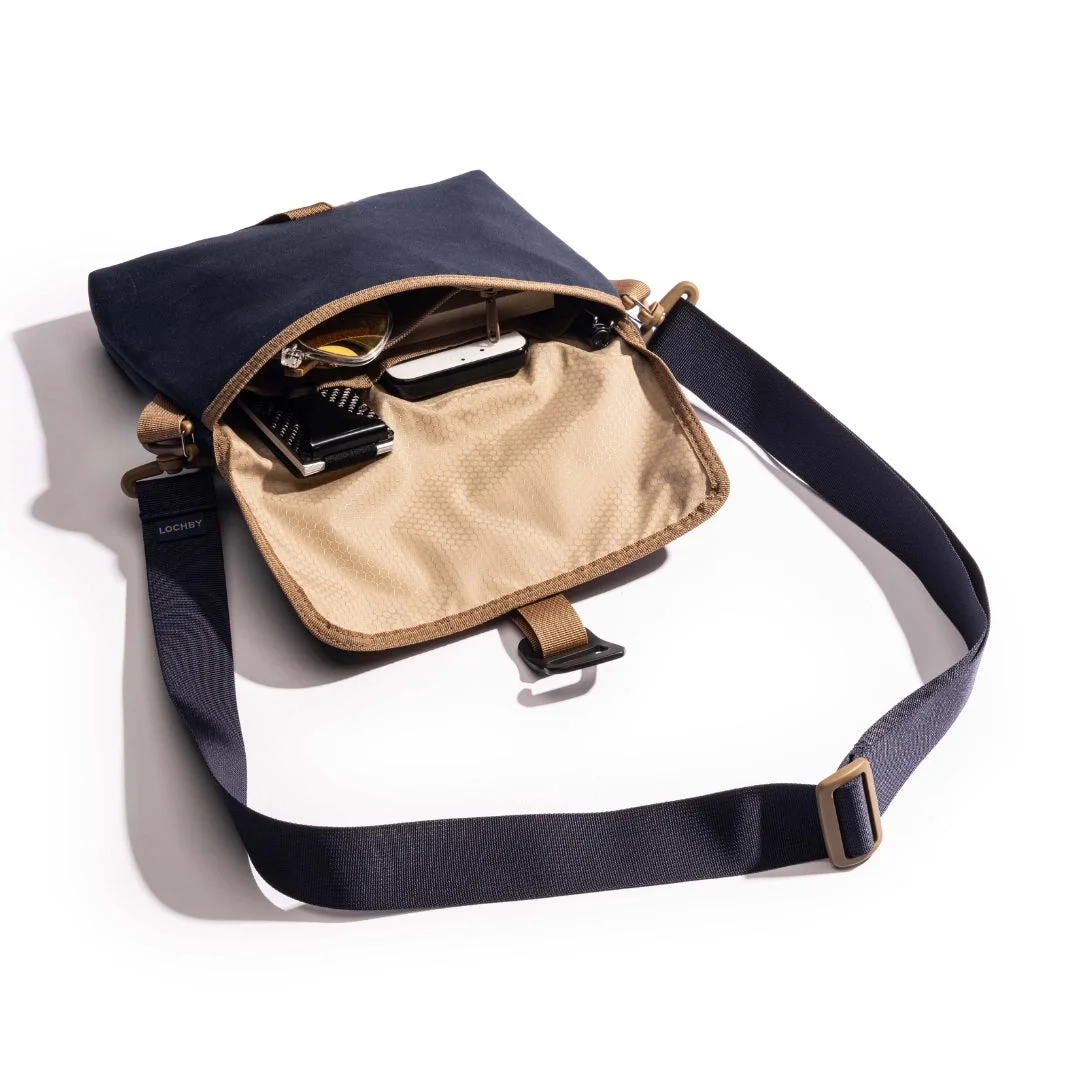 Lochby Field Sling Nautical Navy Interior