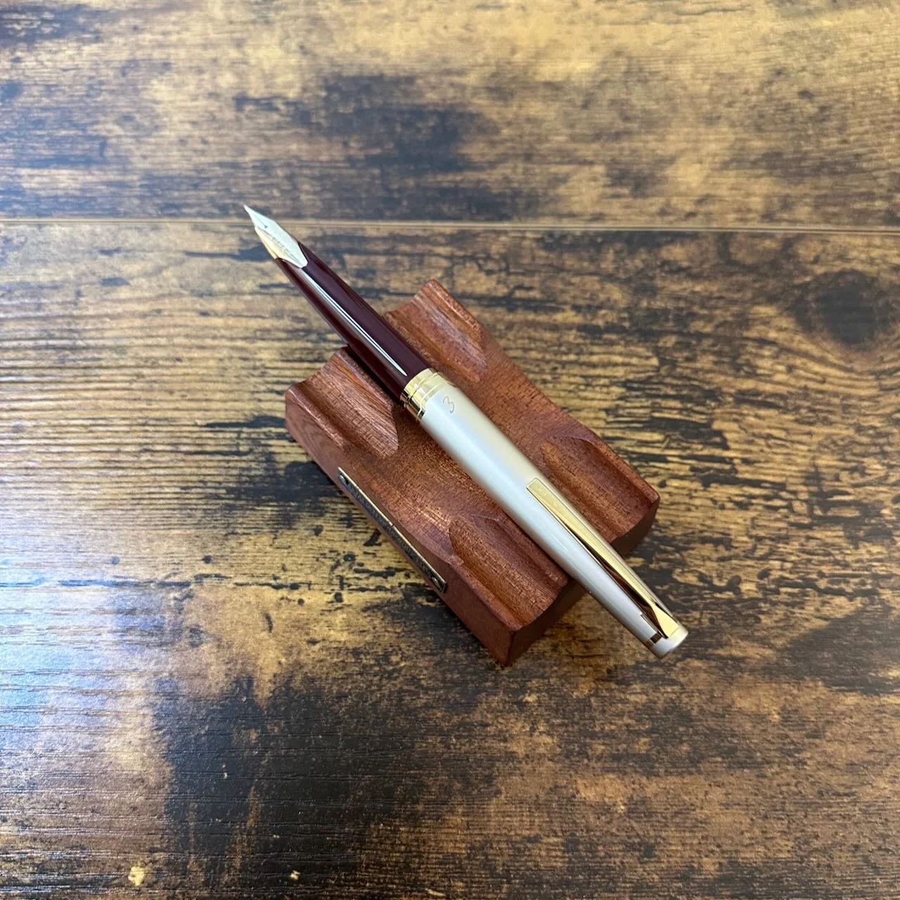Pilot E95s Burgundy Uncapped