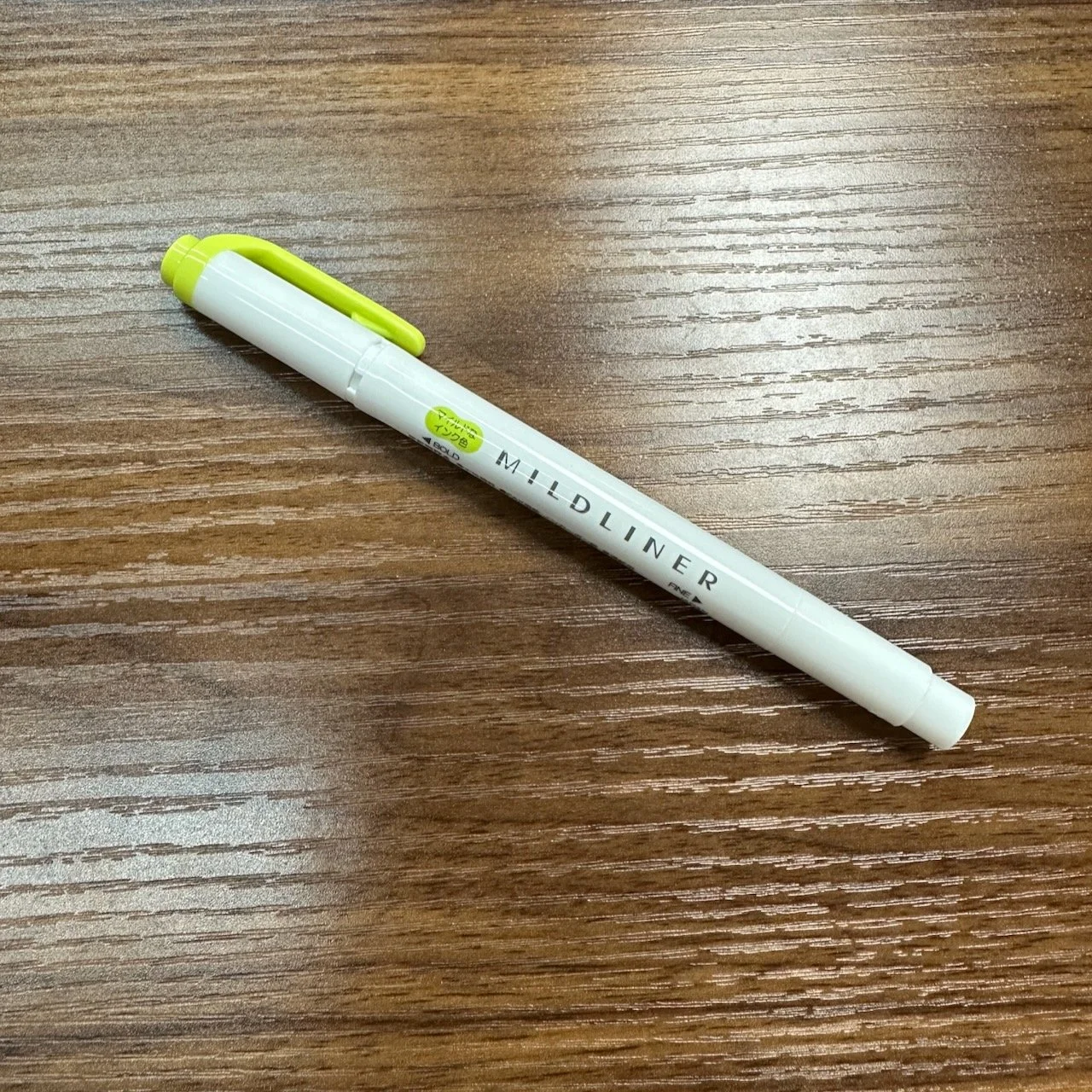 Zebra Mildliner Citrus Green (MCG)