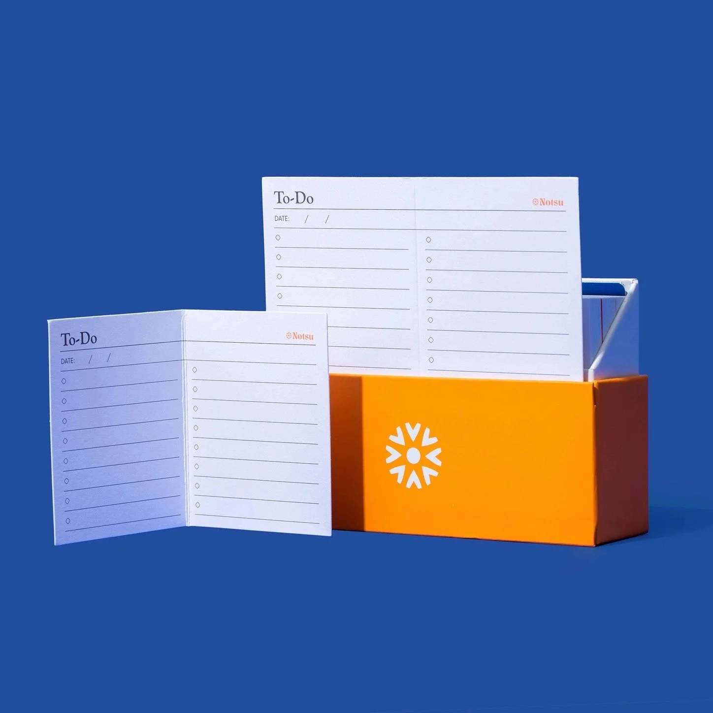 Notsu Centre Card Case with Horizontal Cards