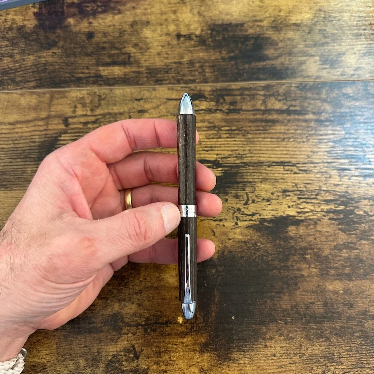 Pilot Legno Striated Concave Section