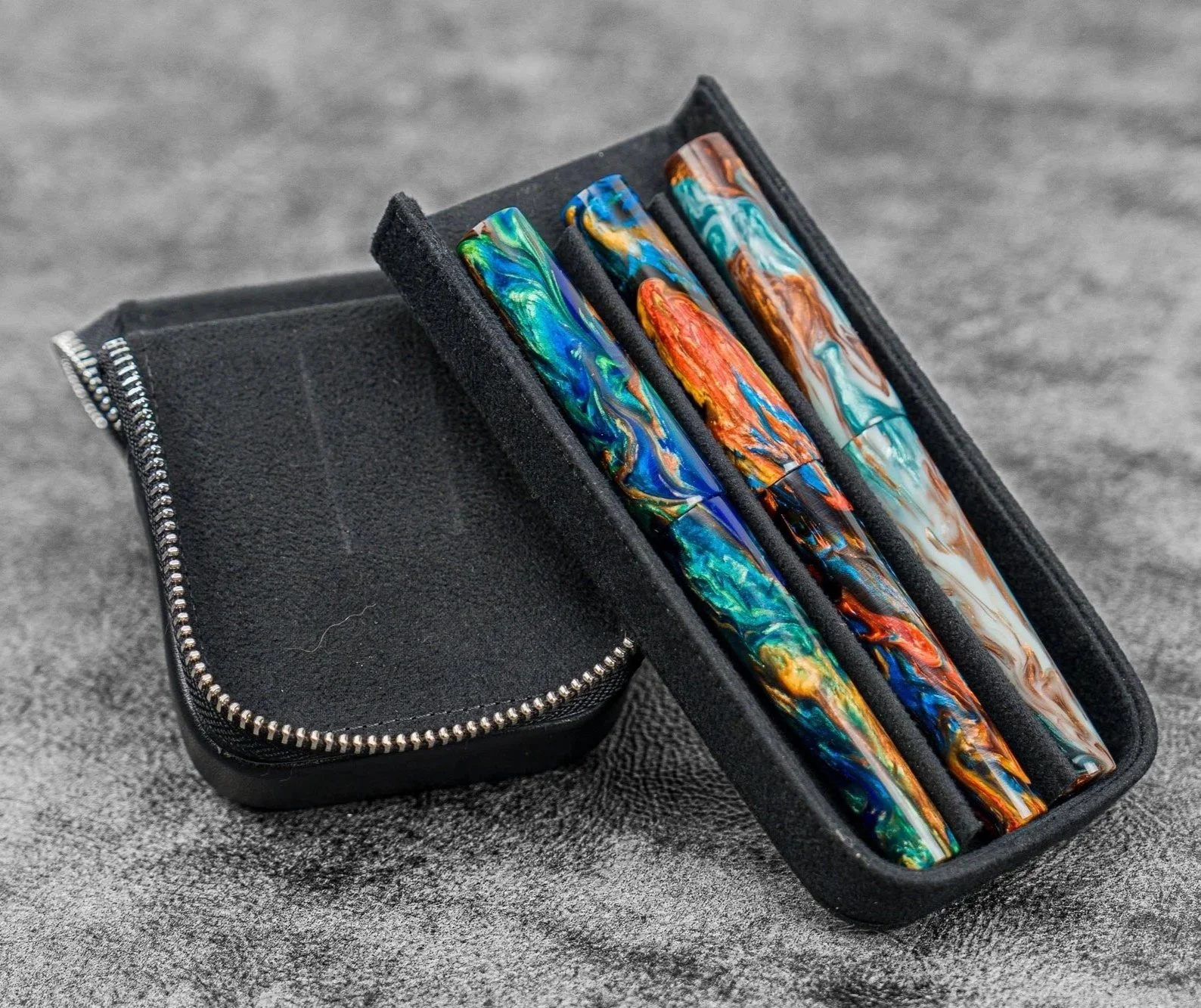 Galen Leather Magnum Opus 3-Pen Black Tray Removed