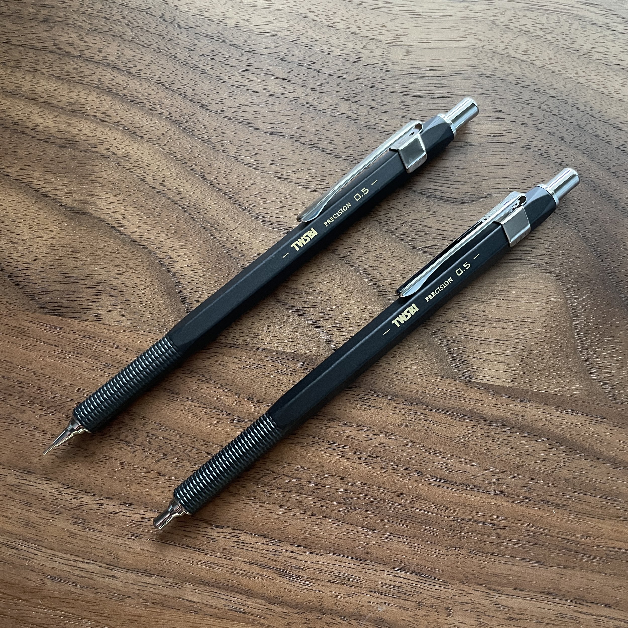 Retractable best sale mechanical pencil