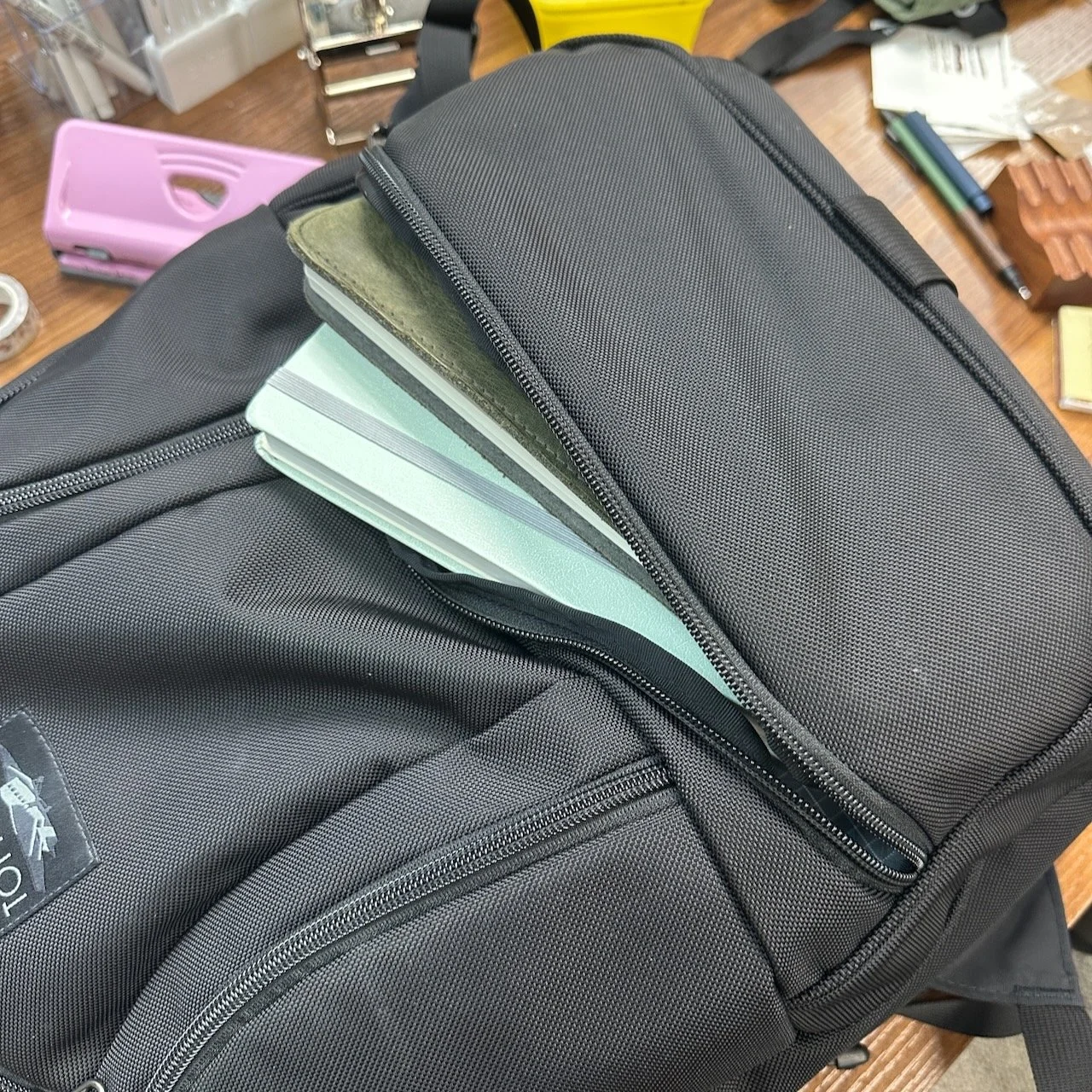 Tom Bihn Synapse 25 Bottom pocket with notebooks