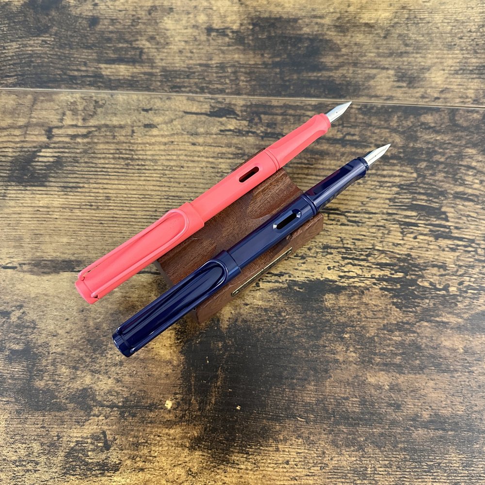 Lamy Safari Special Editions 2025: Dark Dusk and Sunset Coral