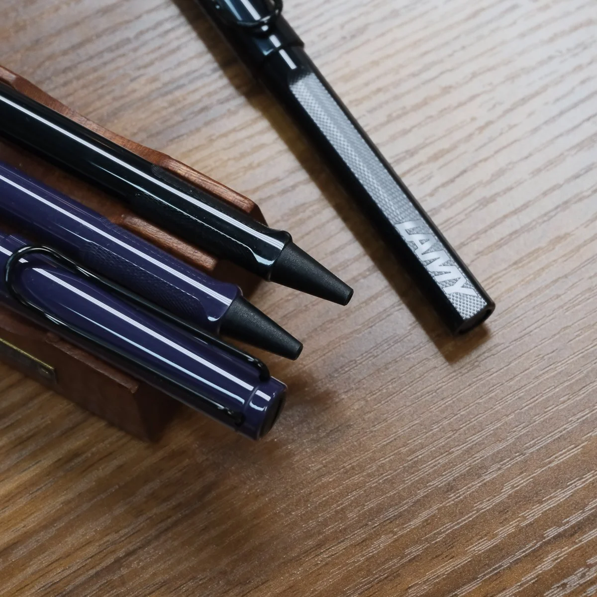 Lamy Safari Meteorite and Meteora Texture