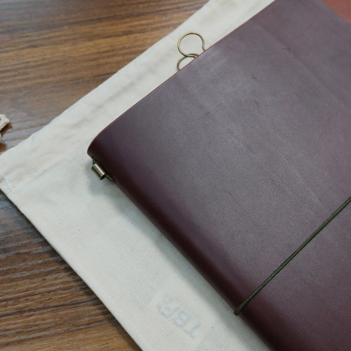 OnionBrand A5 Chestnut Reserve with Clip