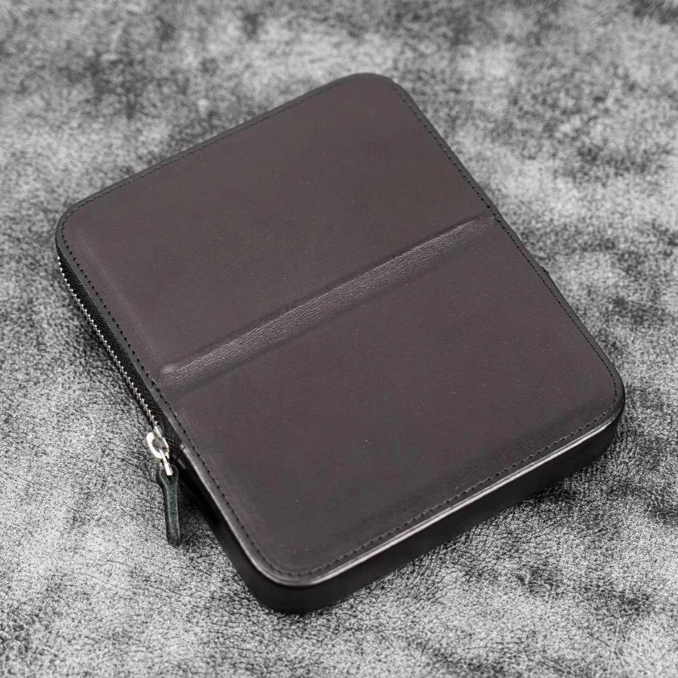 Galen Leather Magnum Opus 6 Black Closed