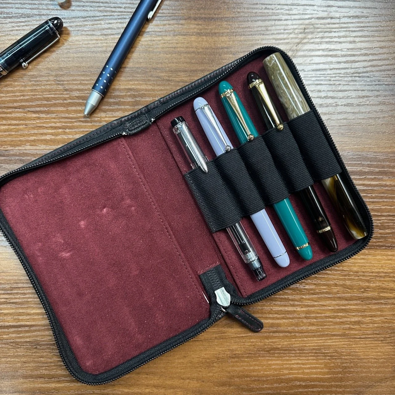 Nagasawa Kip Leather 5-Pen Zippered Case with Five Slots