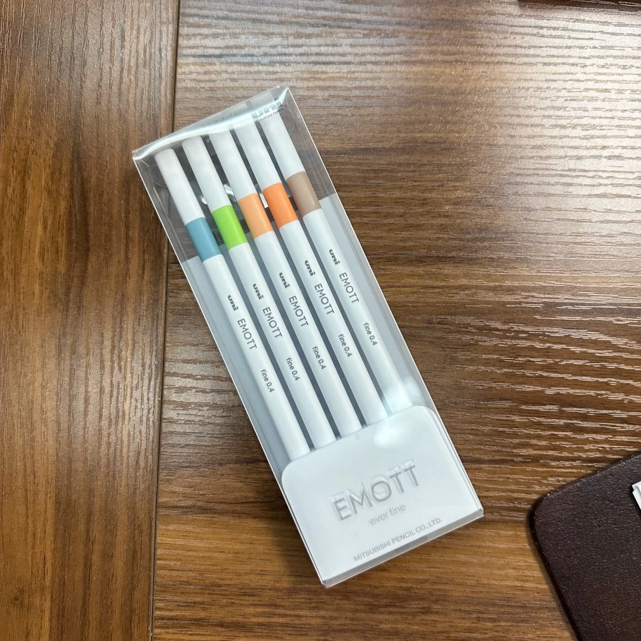 Uni EMOTT No. 6 Nature Color