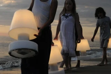 WE LOVE - The Bloom Portable Light