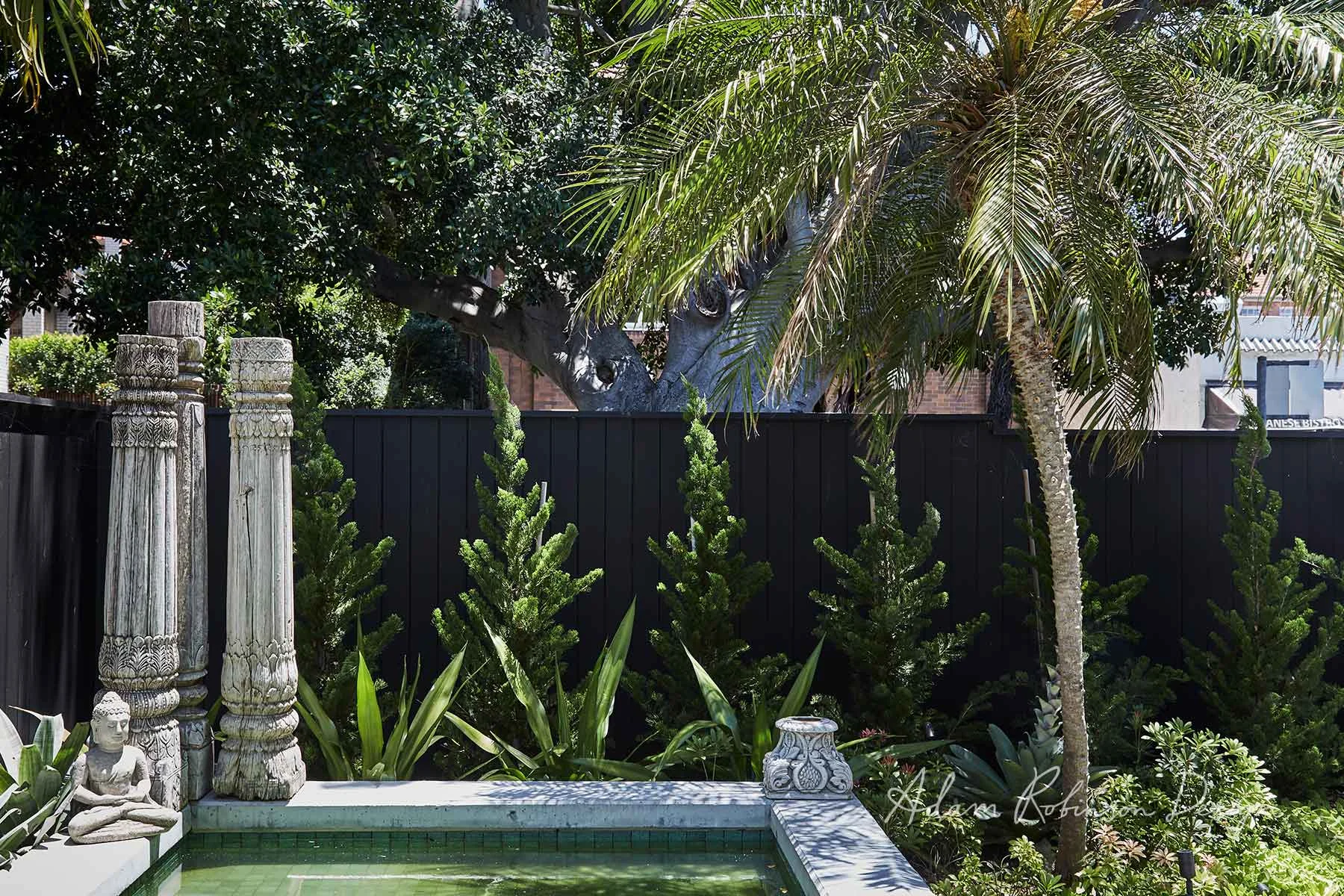 ©-Adam-Robinson-Design-Luxury-Bungalow-10.jpg