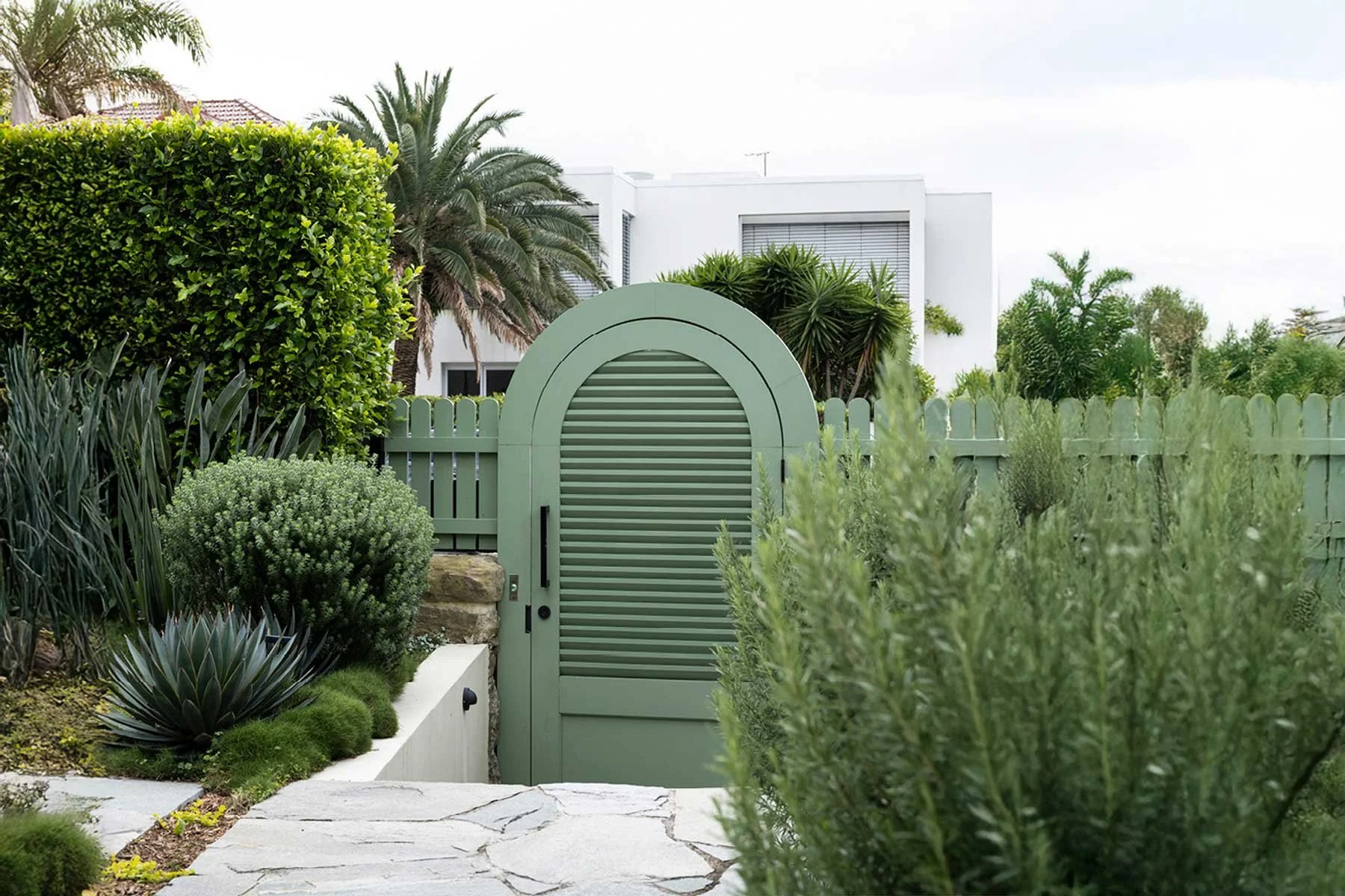  Hamptons Familiarity 