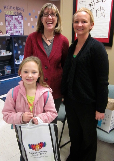 Pictured (left-to-right): Paula Enger (LCAT Project Coordinator), Nellie Starich & daughter