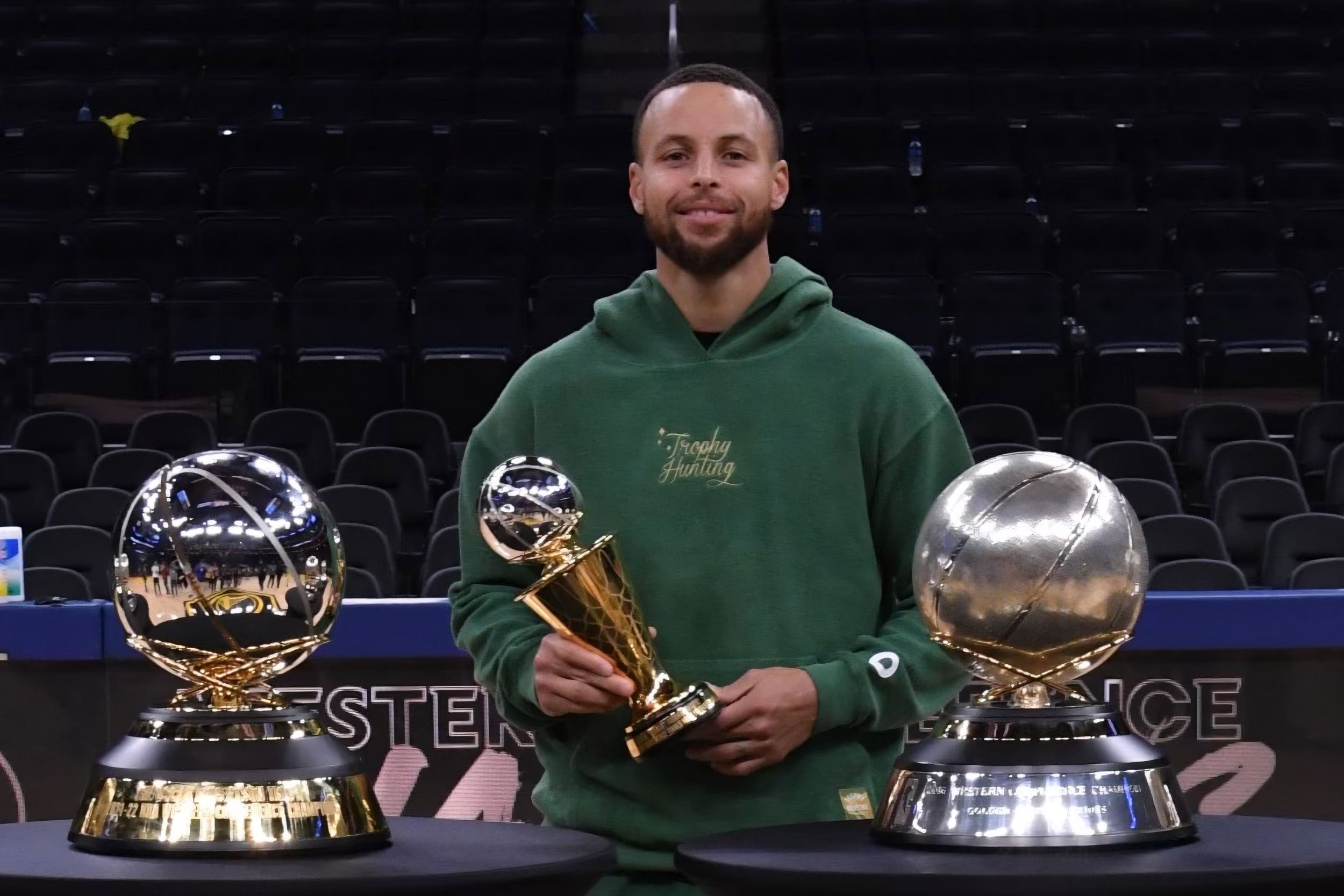 Stephen Curry Spotted In the Trophy Hunting Champagne Sweatsuit