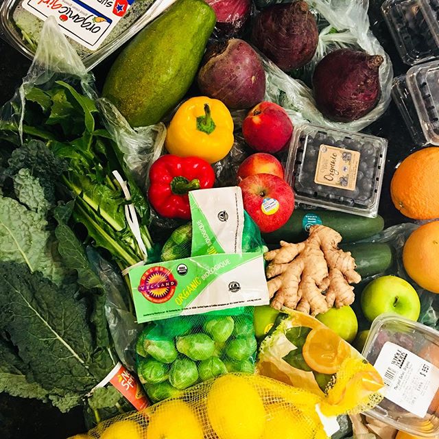Time to clean it up! Again...
.
.
I&rsquo;m the worst stress/emotional eater ever, but all delicious, sweet, and salty overindulgence must eventually come to an end!
.
.
Last week I started to clean it up with a green juice cleanse and now I need to 