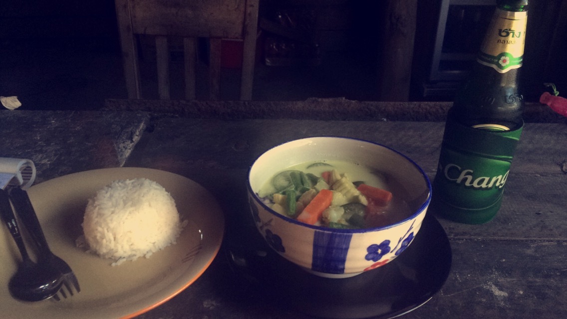 Home-cooked green curry (and a Chang). 