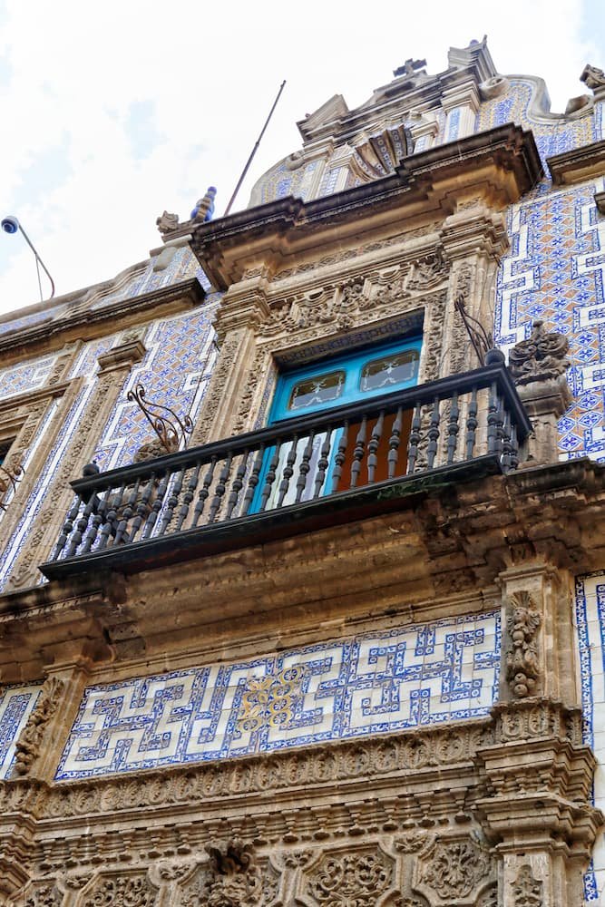 Casa de los Azulejos (The House of Tiles)
