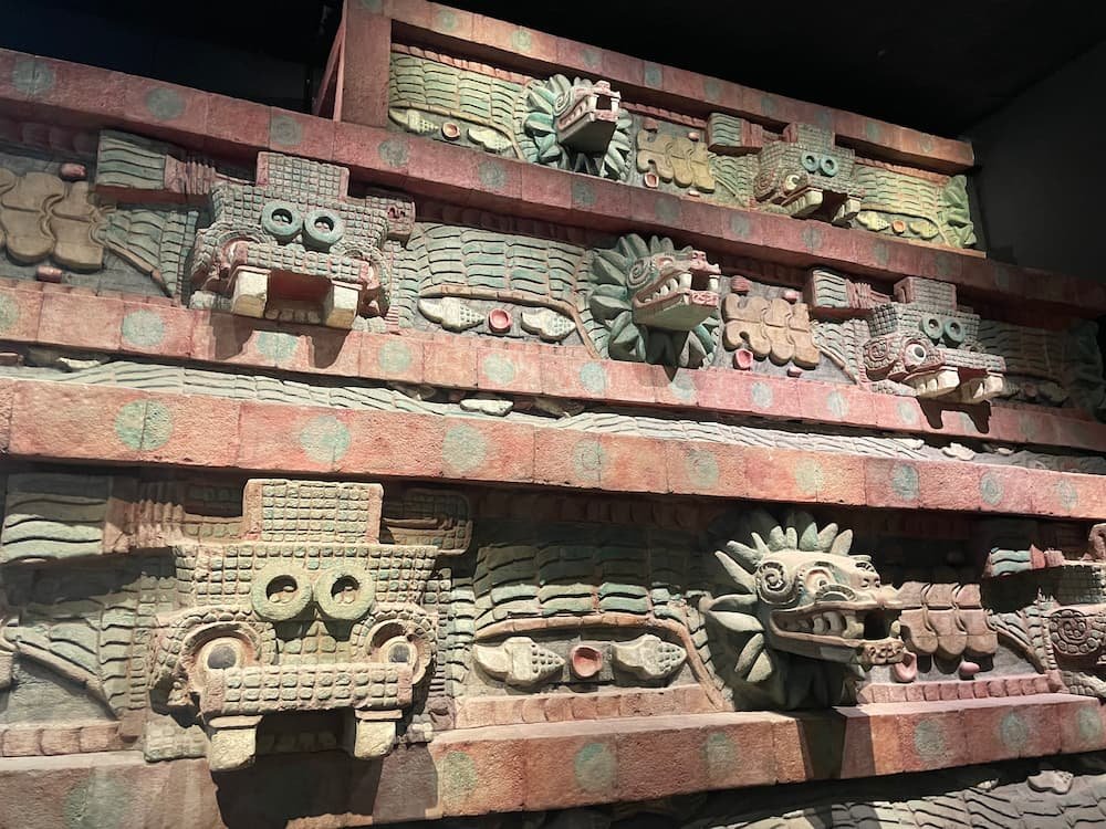 Templo de Quetzalcóatl replica