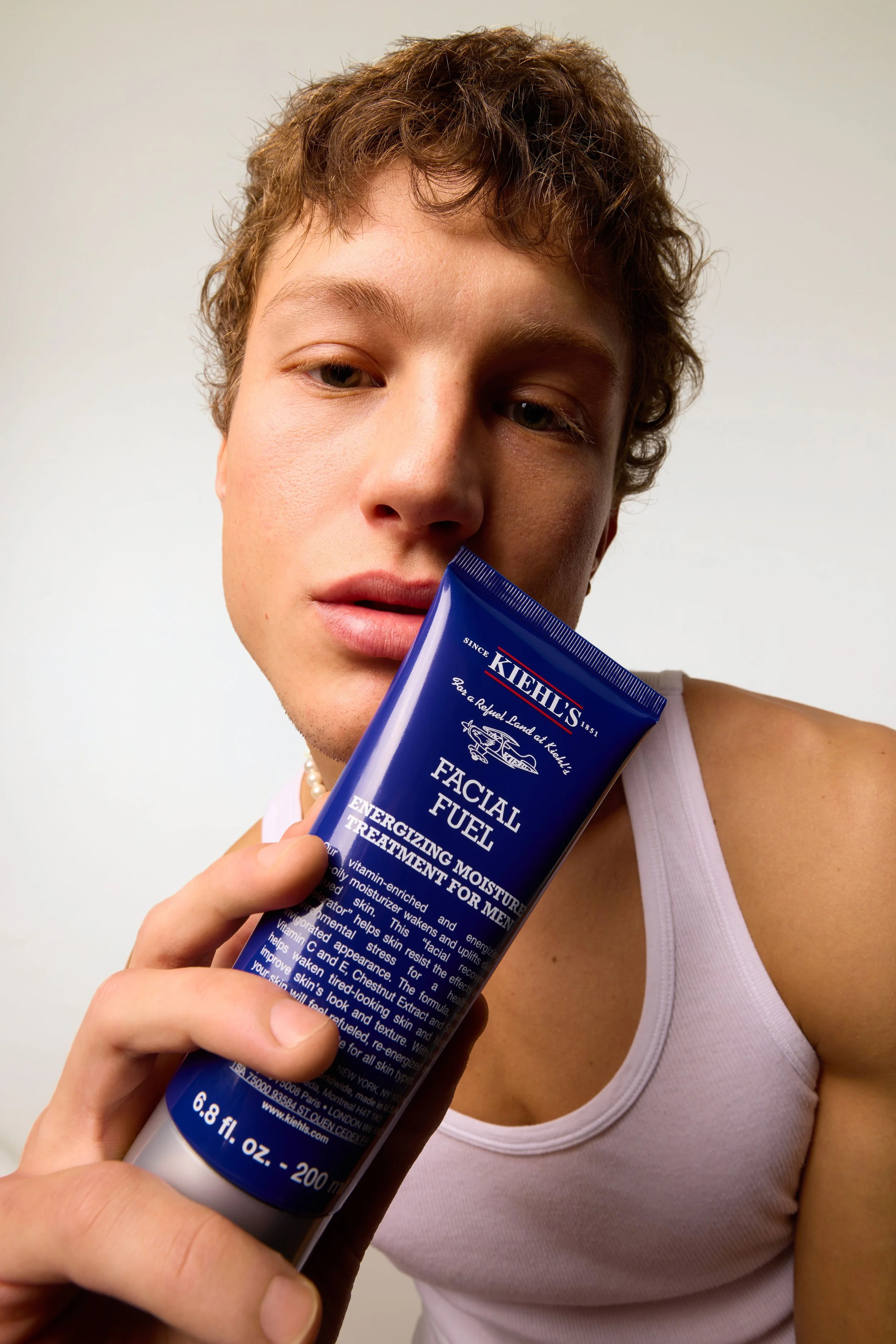 KIELHS_Facial+Fuel+Face+Moisturizer_How+To_1_preview.jpg