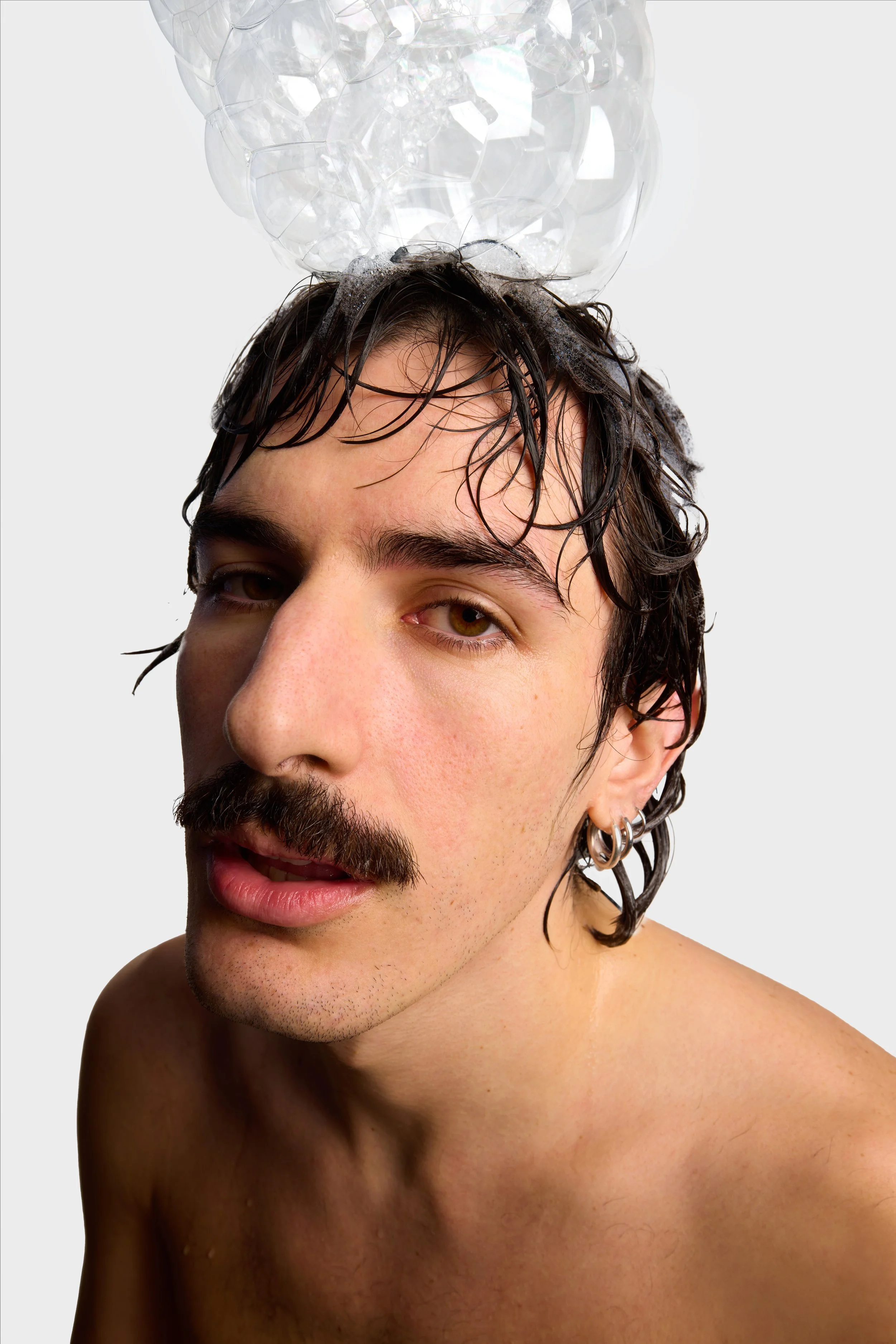 KIEHLS_AA+shampoo_Texture+on+Skin.jpg