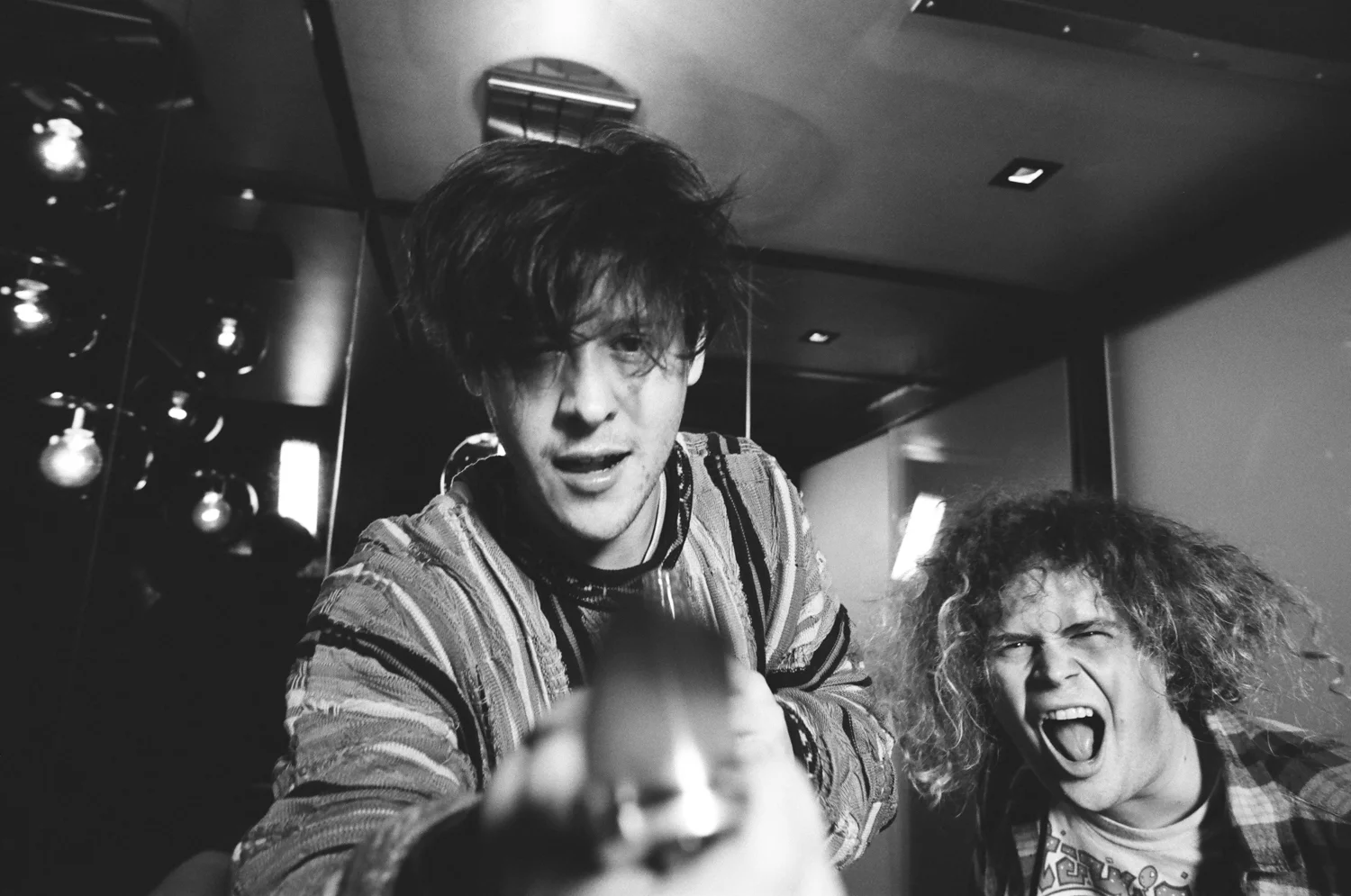WAVVES