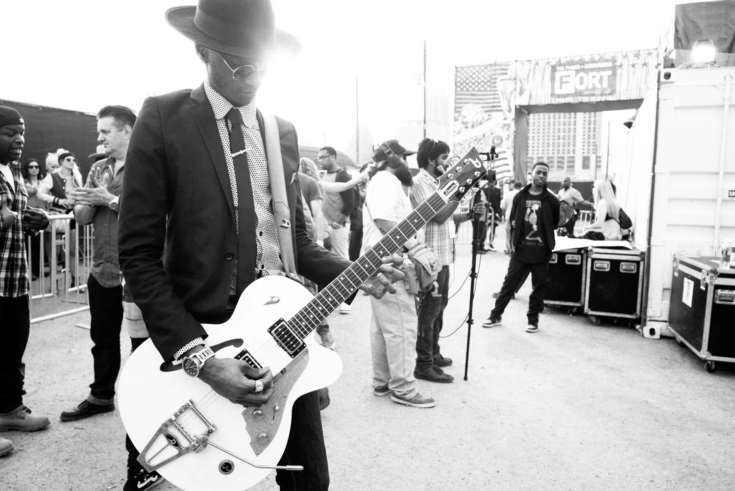 Seye of Damon Albarn & The Heavy Seas