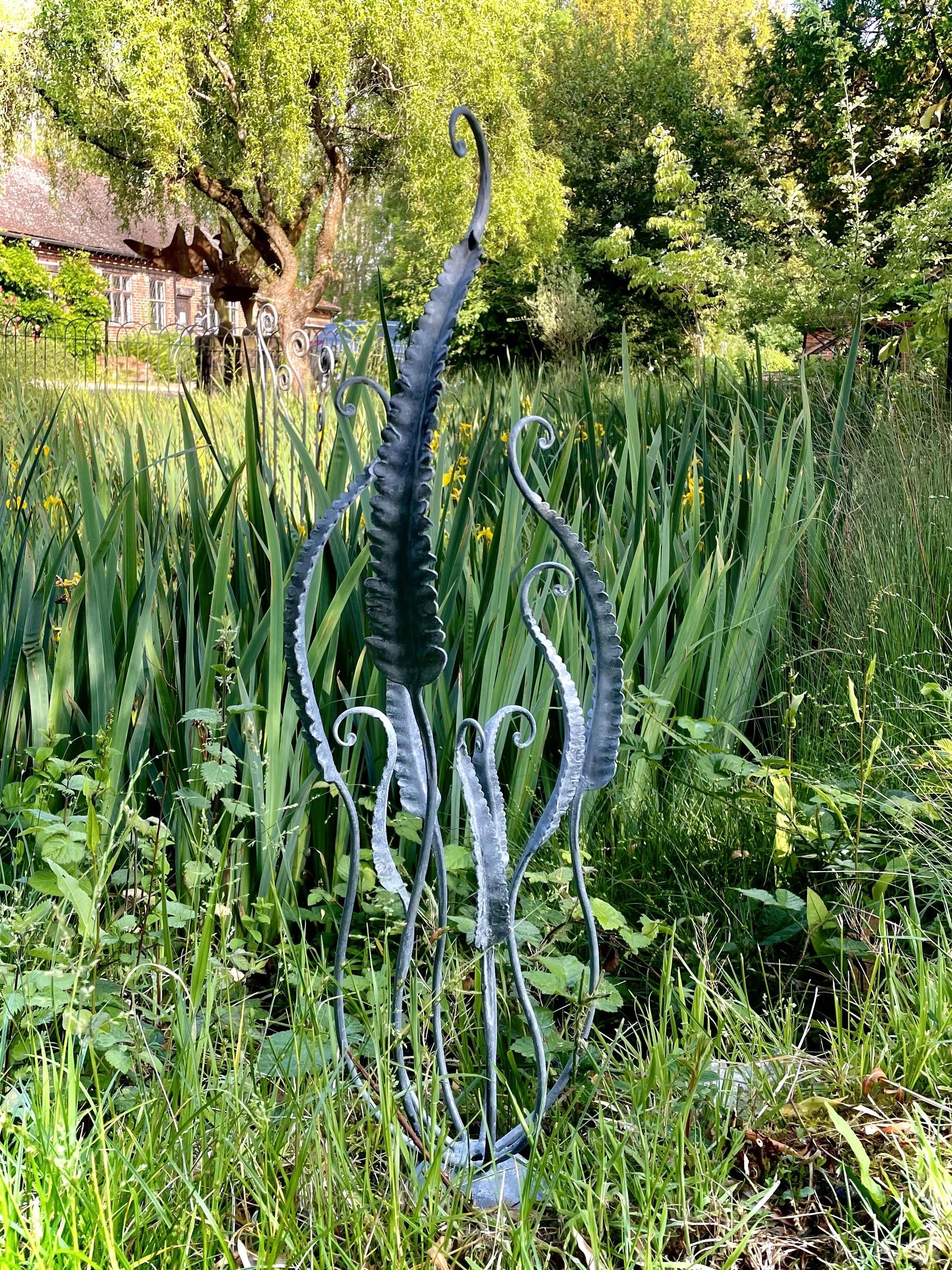 Fern metal garden sculpture 2.jpg