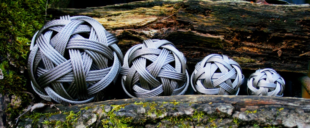 Stainless Steel Woven Balls