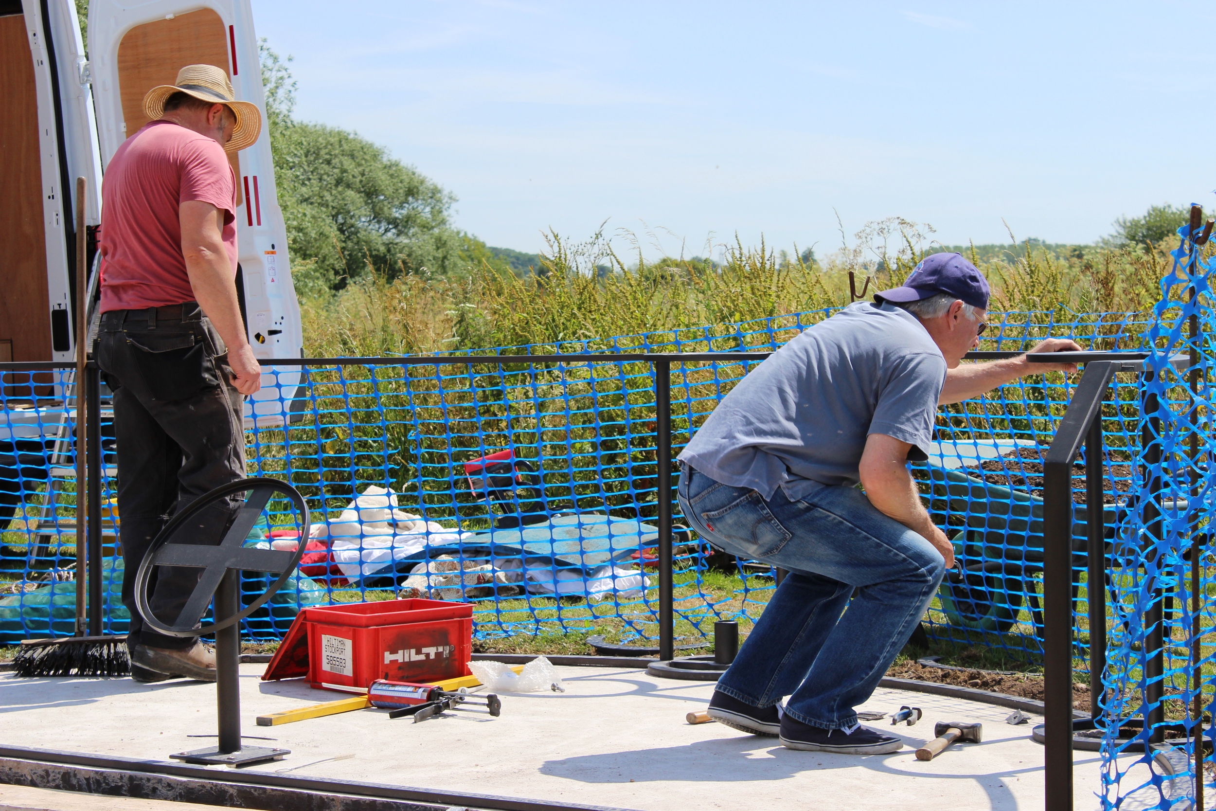 Adam and Graham assembling the main frame - Graham is a military veteran who kindly volunteered to give us a hand on site.