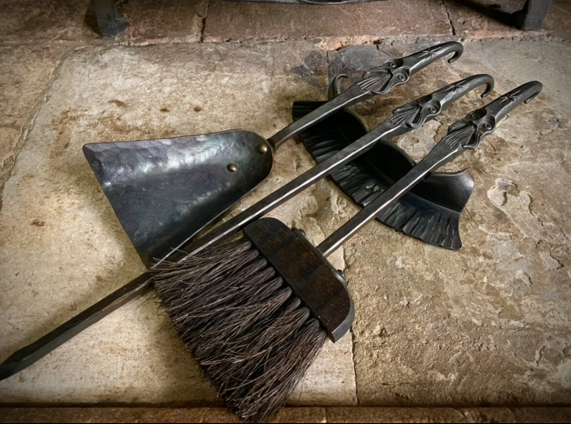 ECC9FCC9-BFBD-4547-B8B7-CAEC17560836