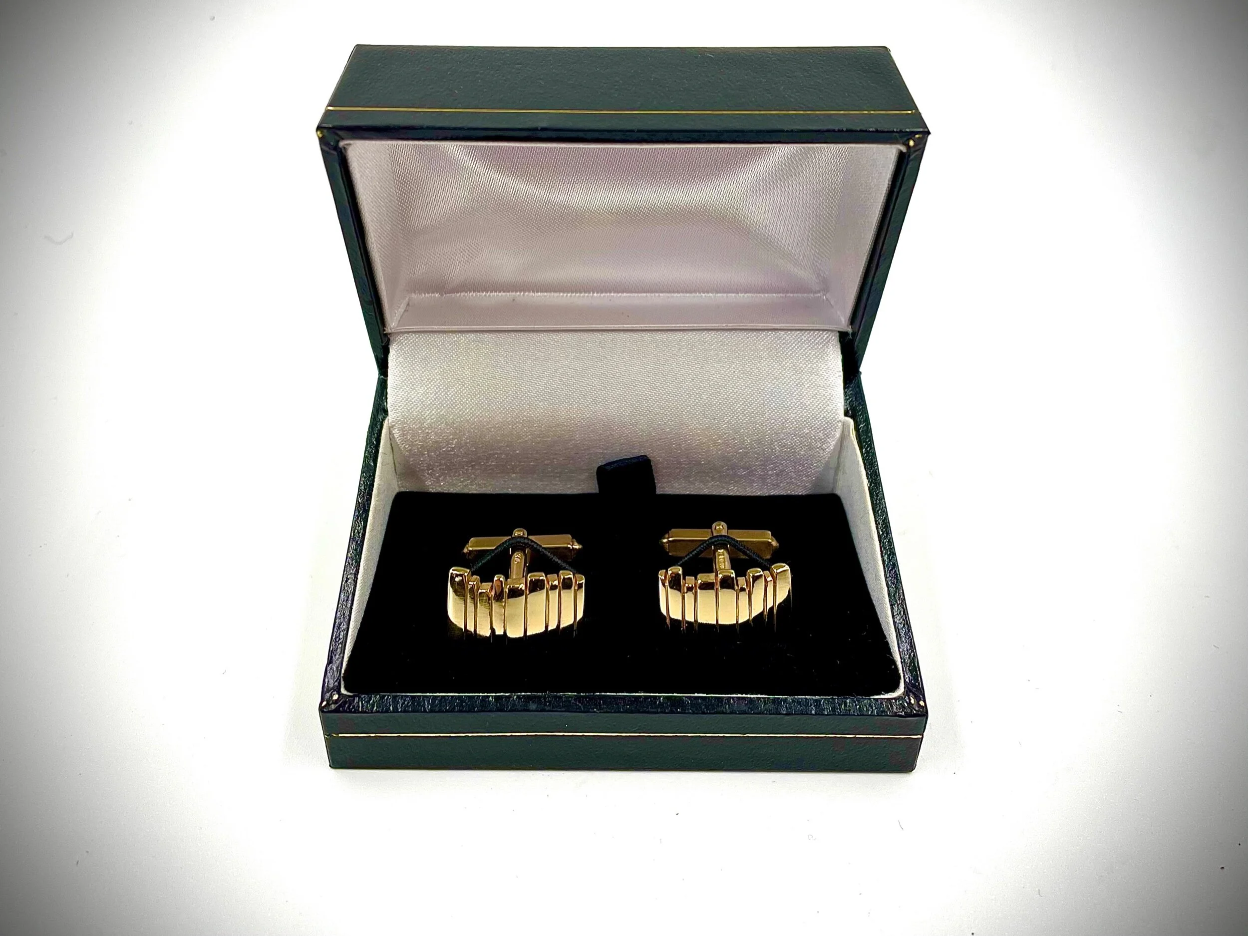 C02CA187-DE2B-4AE0-B903-D933CD99058E