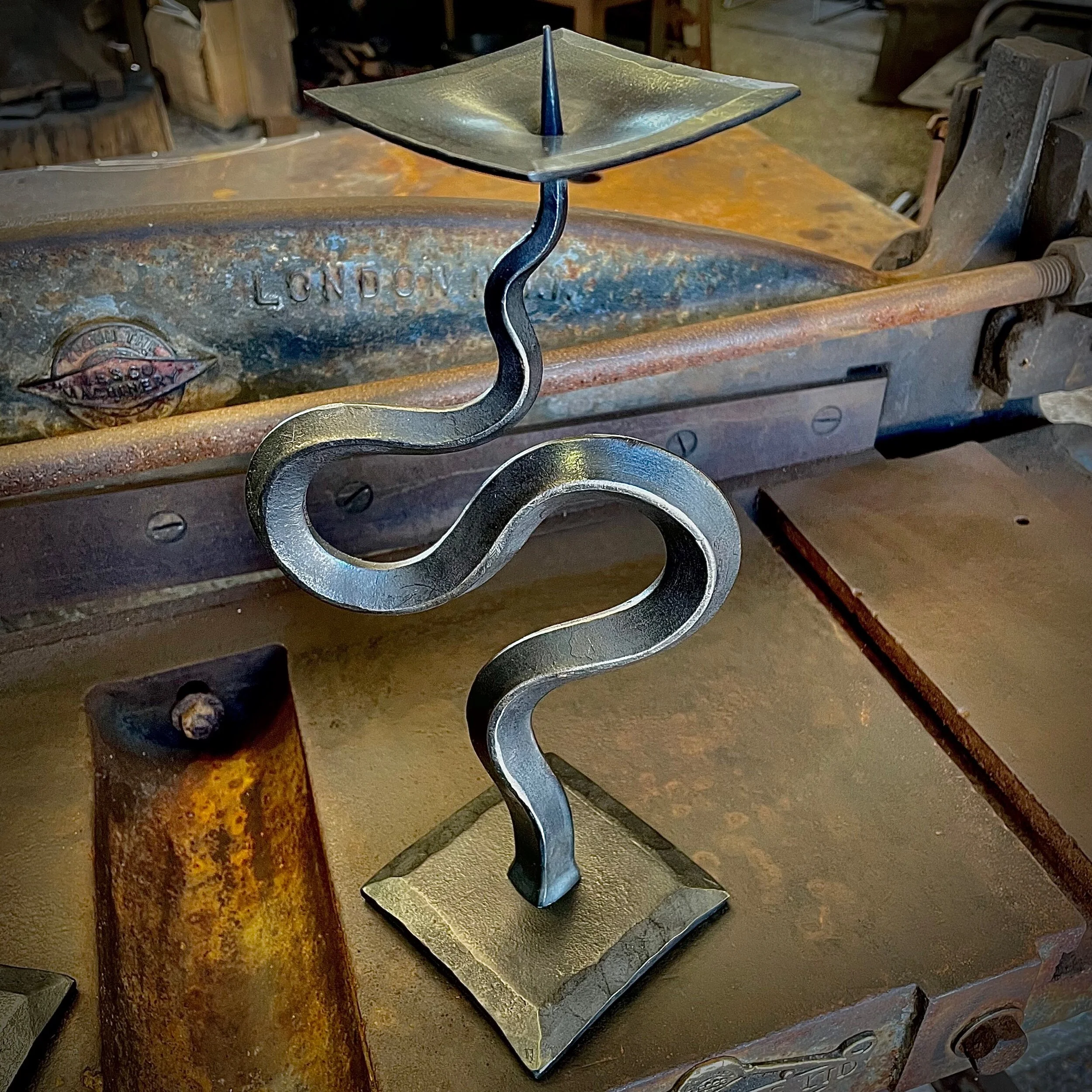 8C87E807-7BEC-4BF4-B4B1-8CE2817F5279