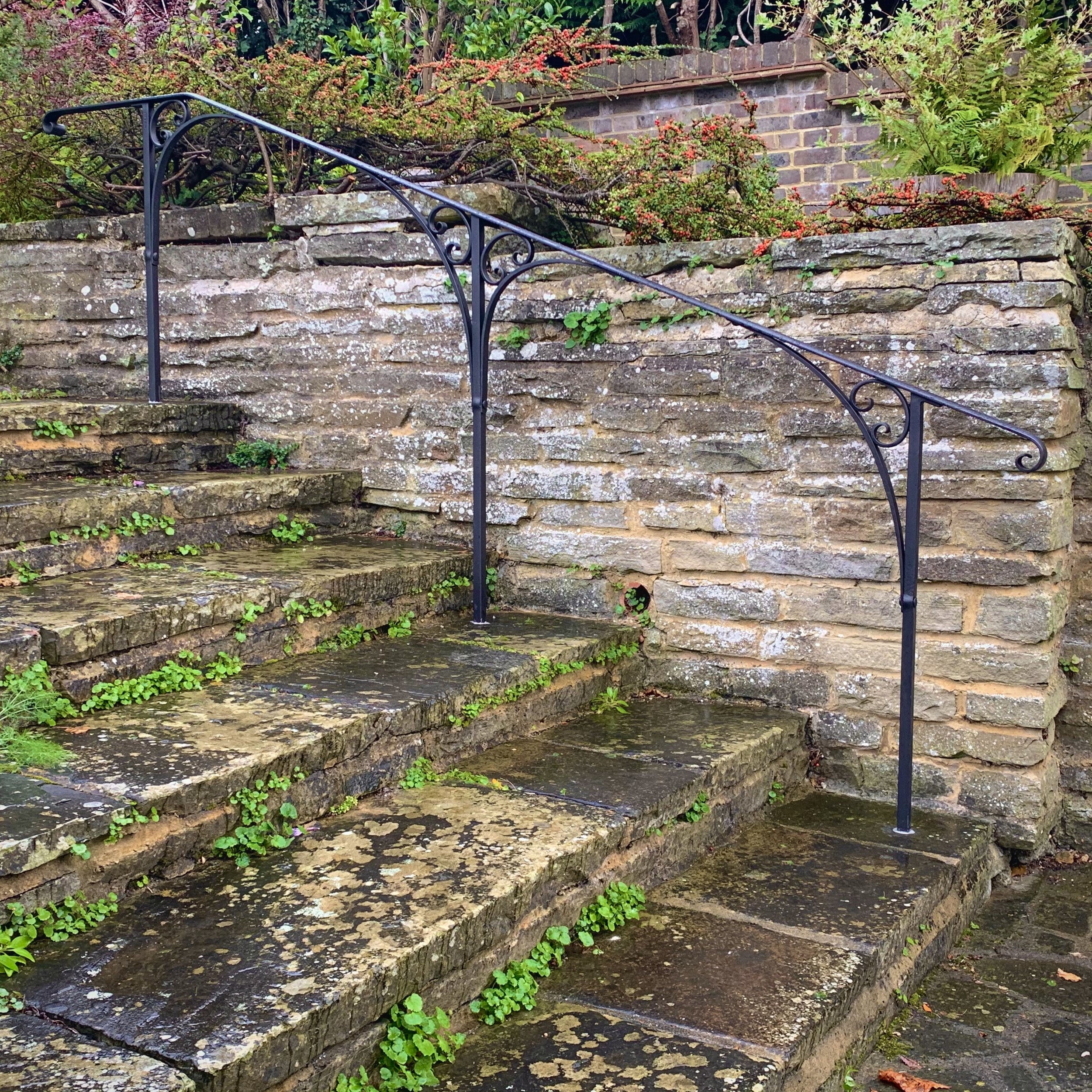 Decorative Garden Handrail.jpg
