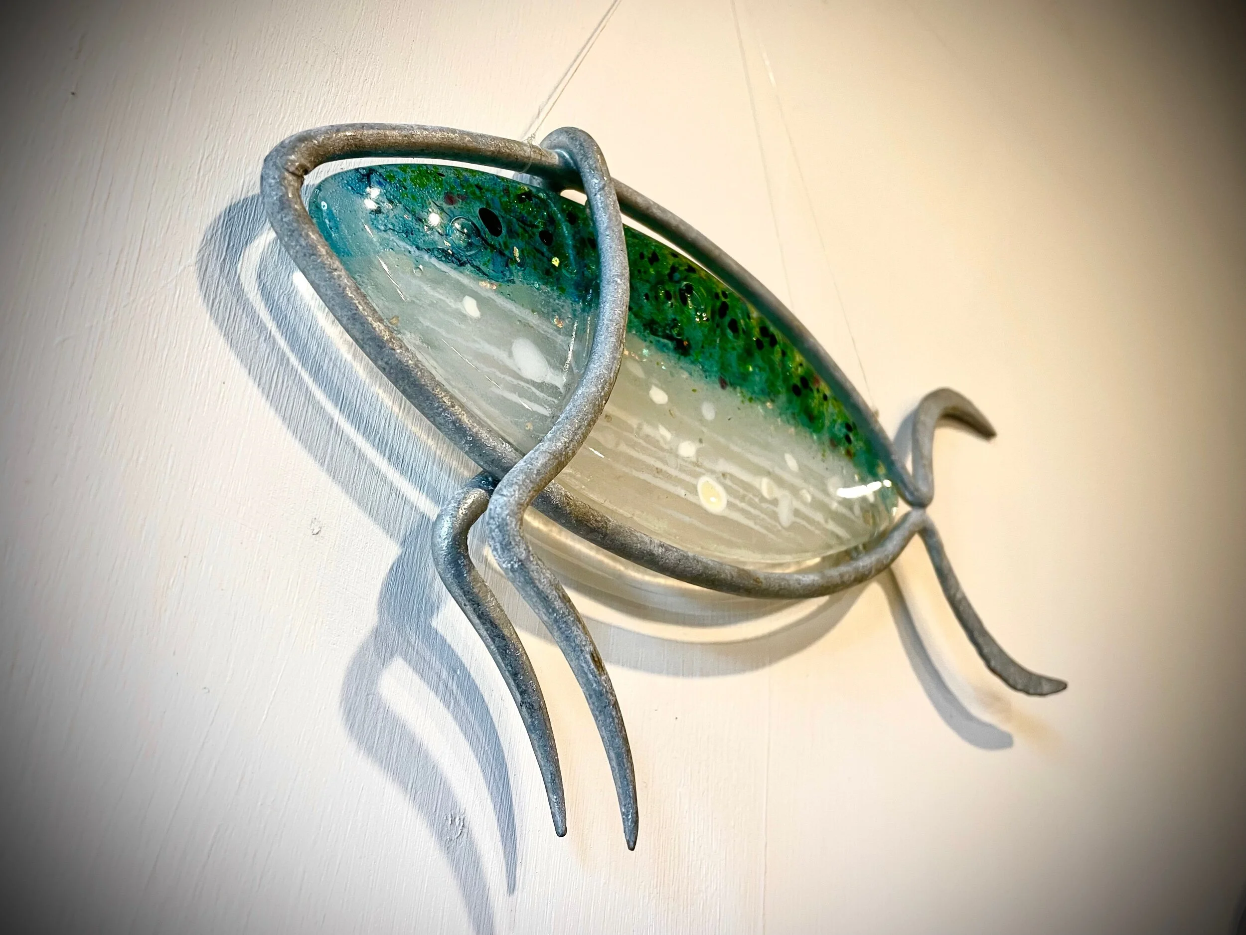 EAB17CAD-592B-4F8C-9648-A4F7AAAF9A3B