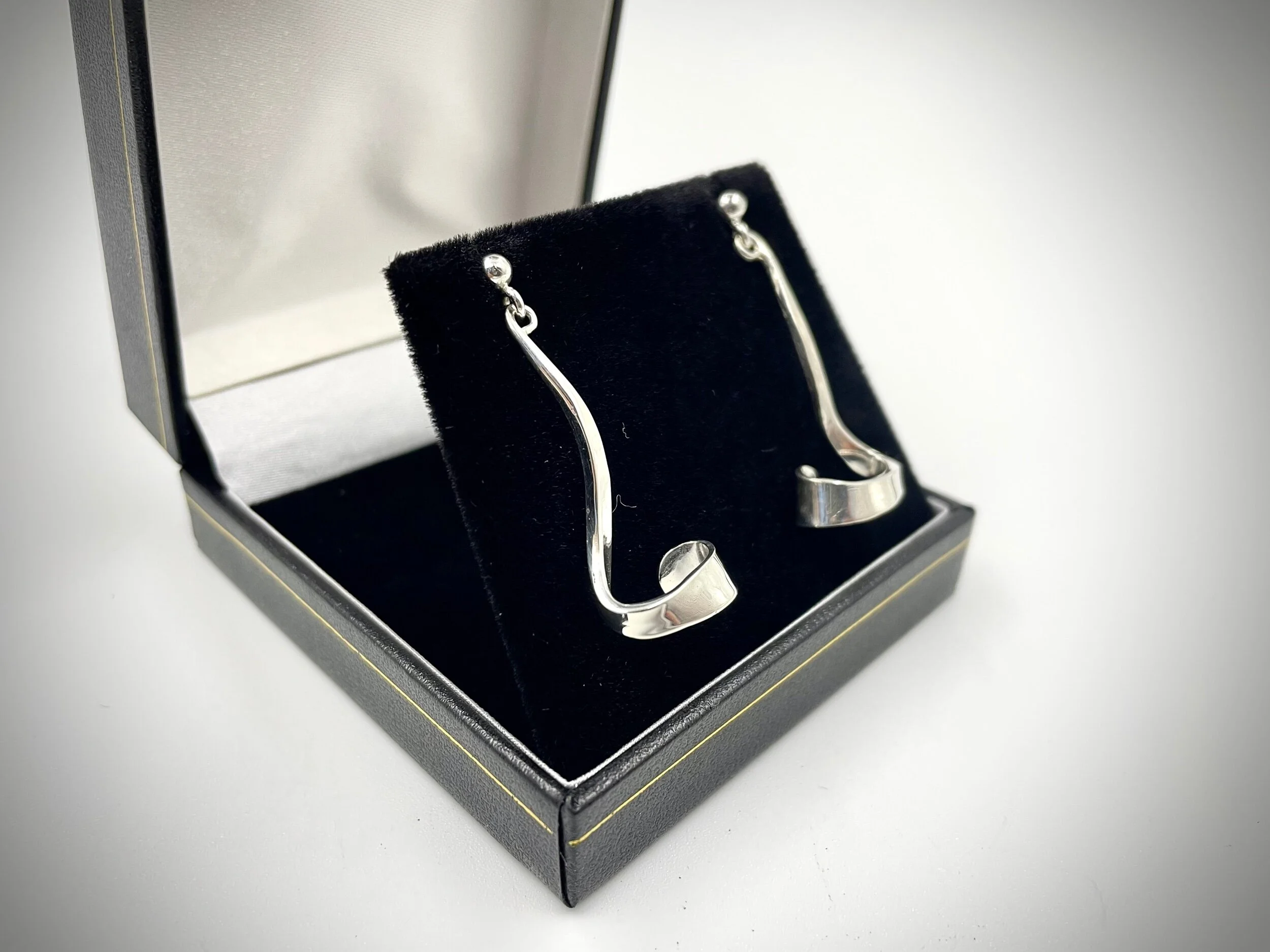 1AC38CED-6368-4A20-8387-CCFD9EA20F07