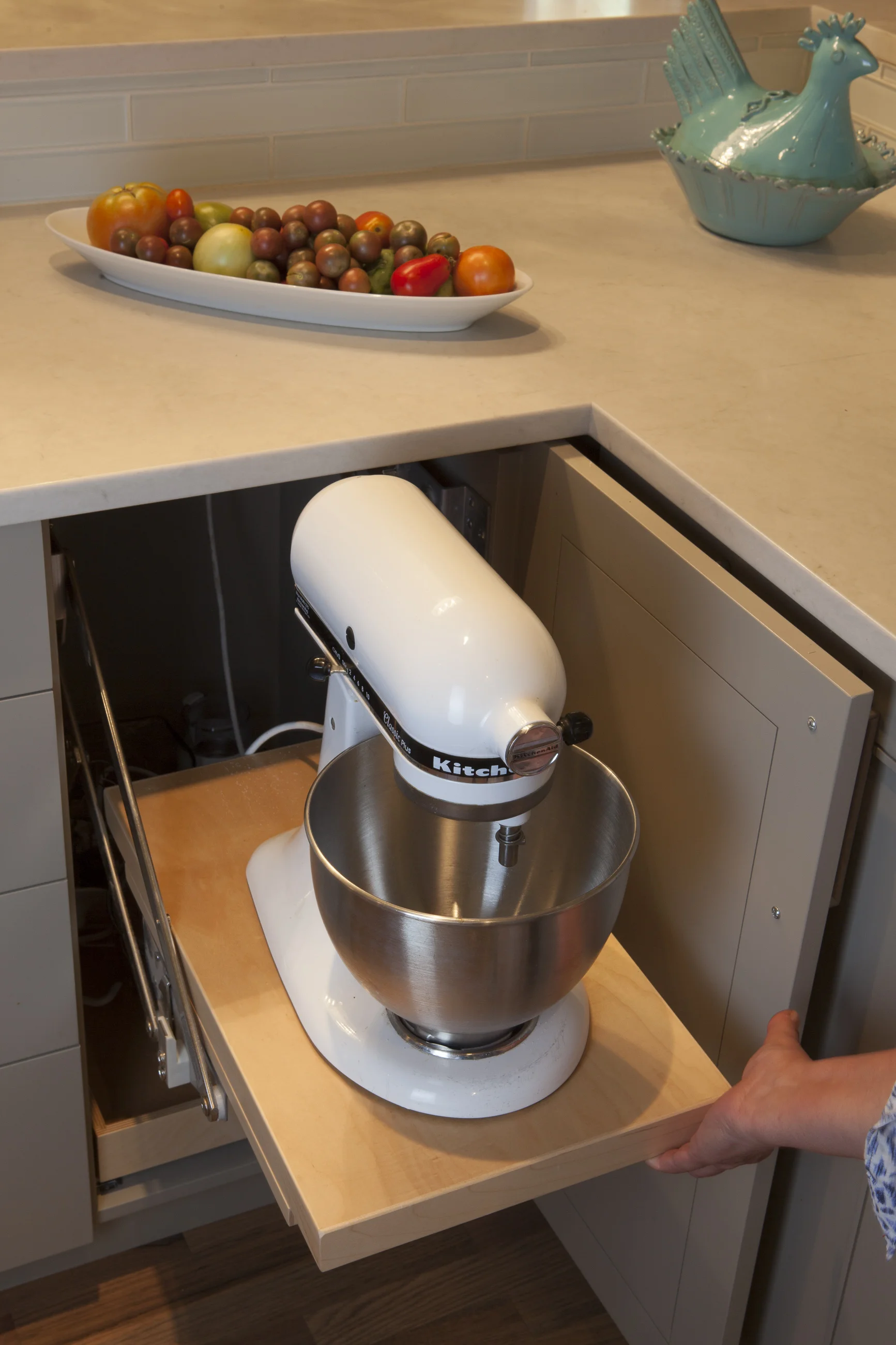 Mixer lift (one-hand operation)