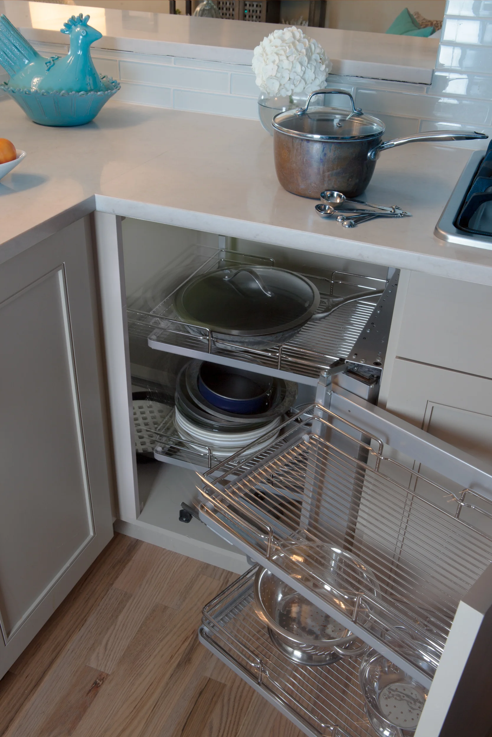 Magic Corner - Kitchen Cabinet