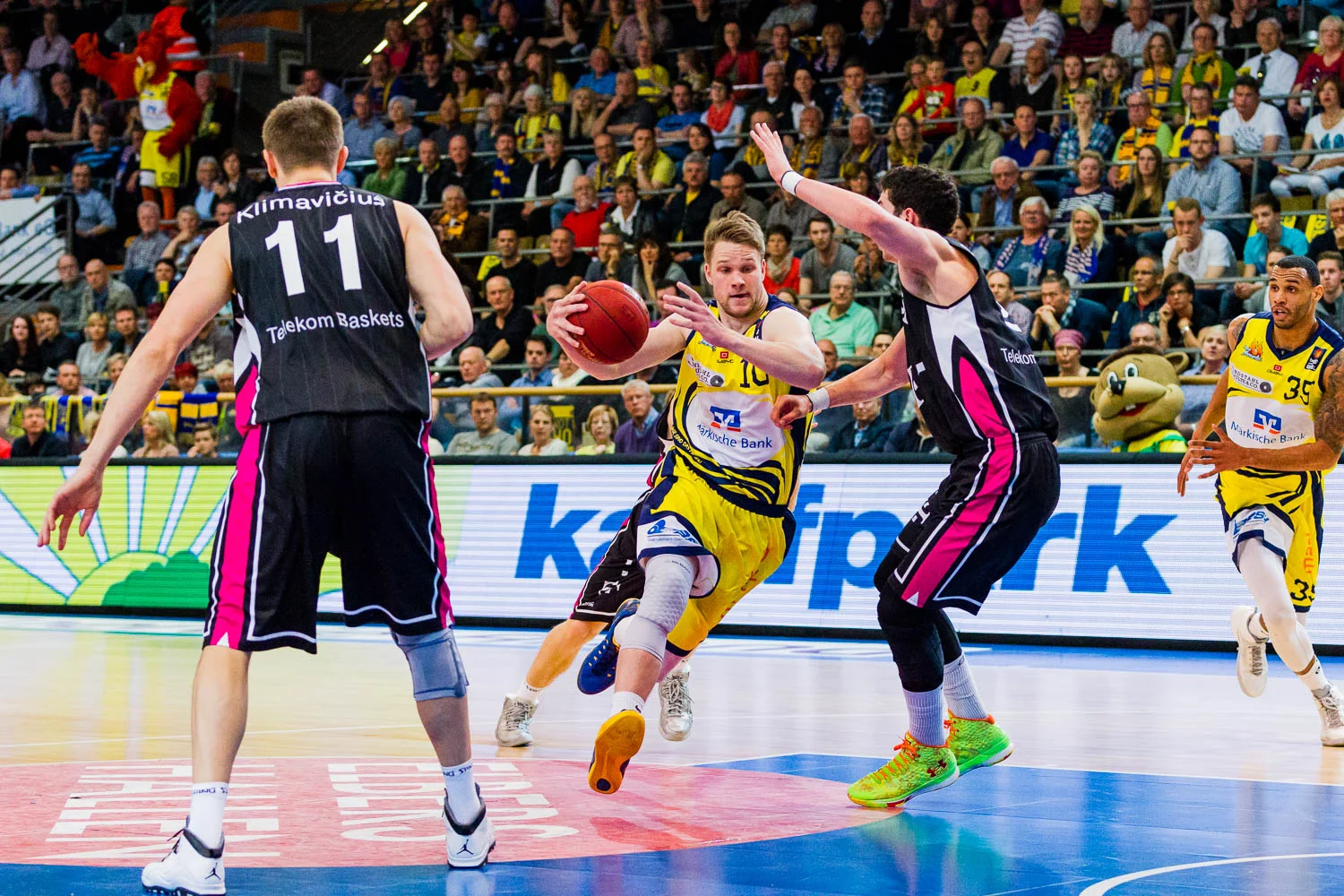 Phoenix Hagen vs. Telekom Baskets Bonn - 16.04.2015, Enervie Are